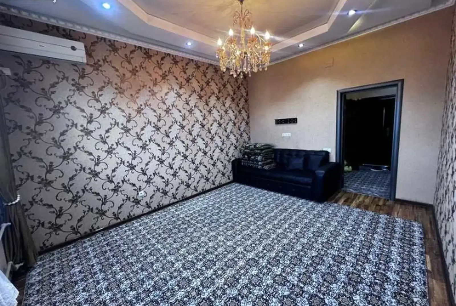 3-комн. квартира, 4 этаж, 8м², зарафшон