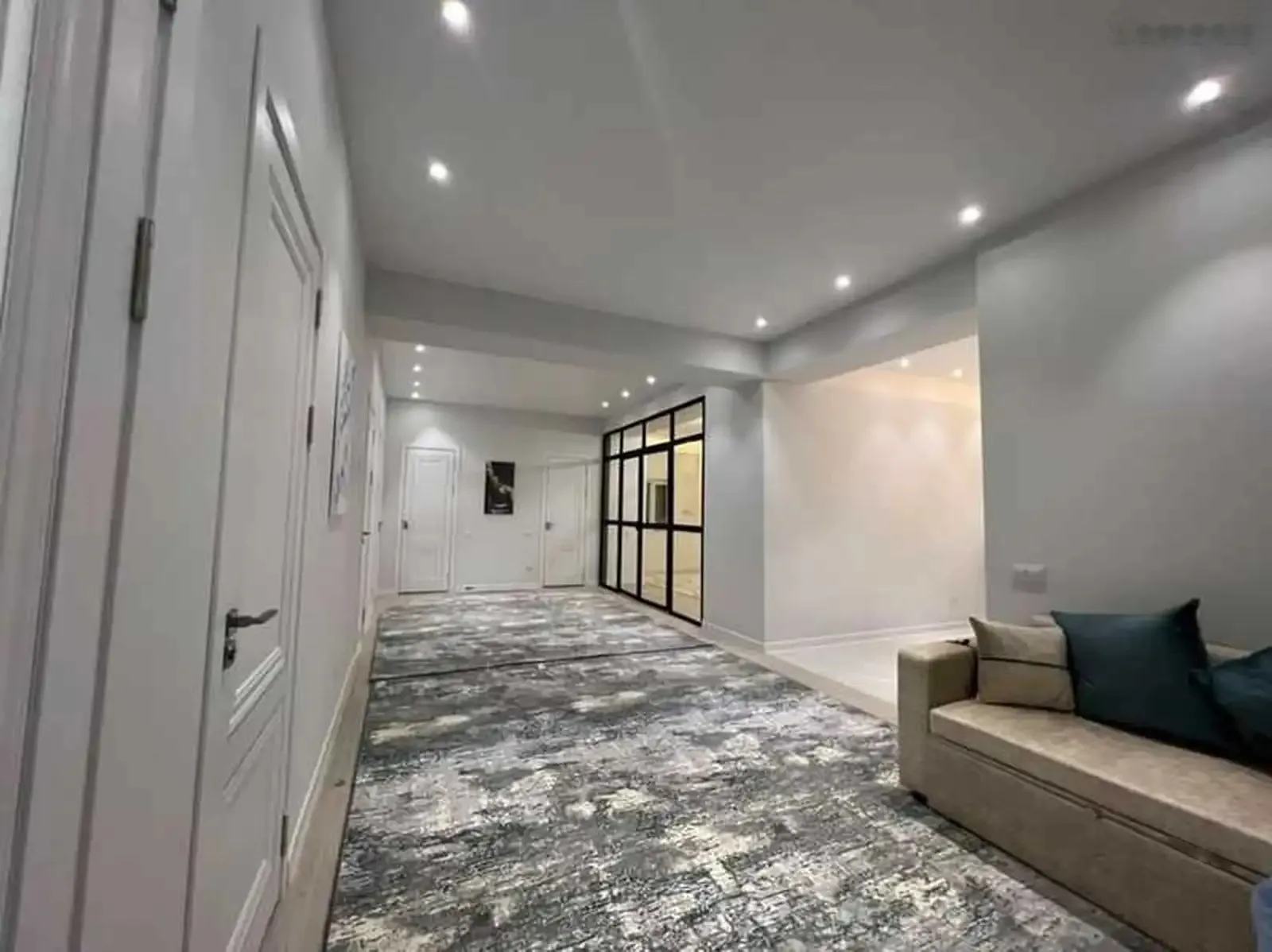 4-комн. квартира, 9 этаж, 200м², Садбарг доми Гелос