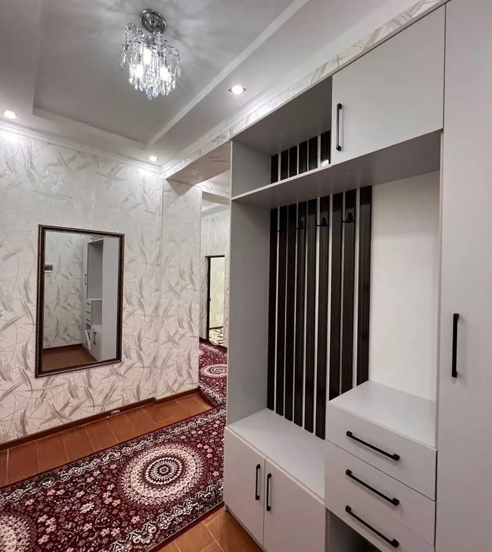 3-комн. квартира, 2 этаж, 100м², ашан