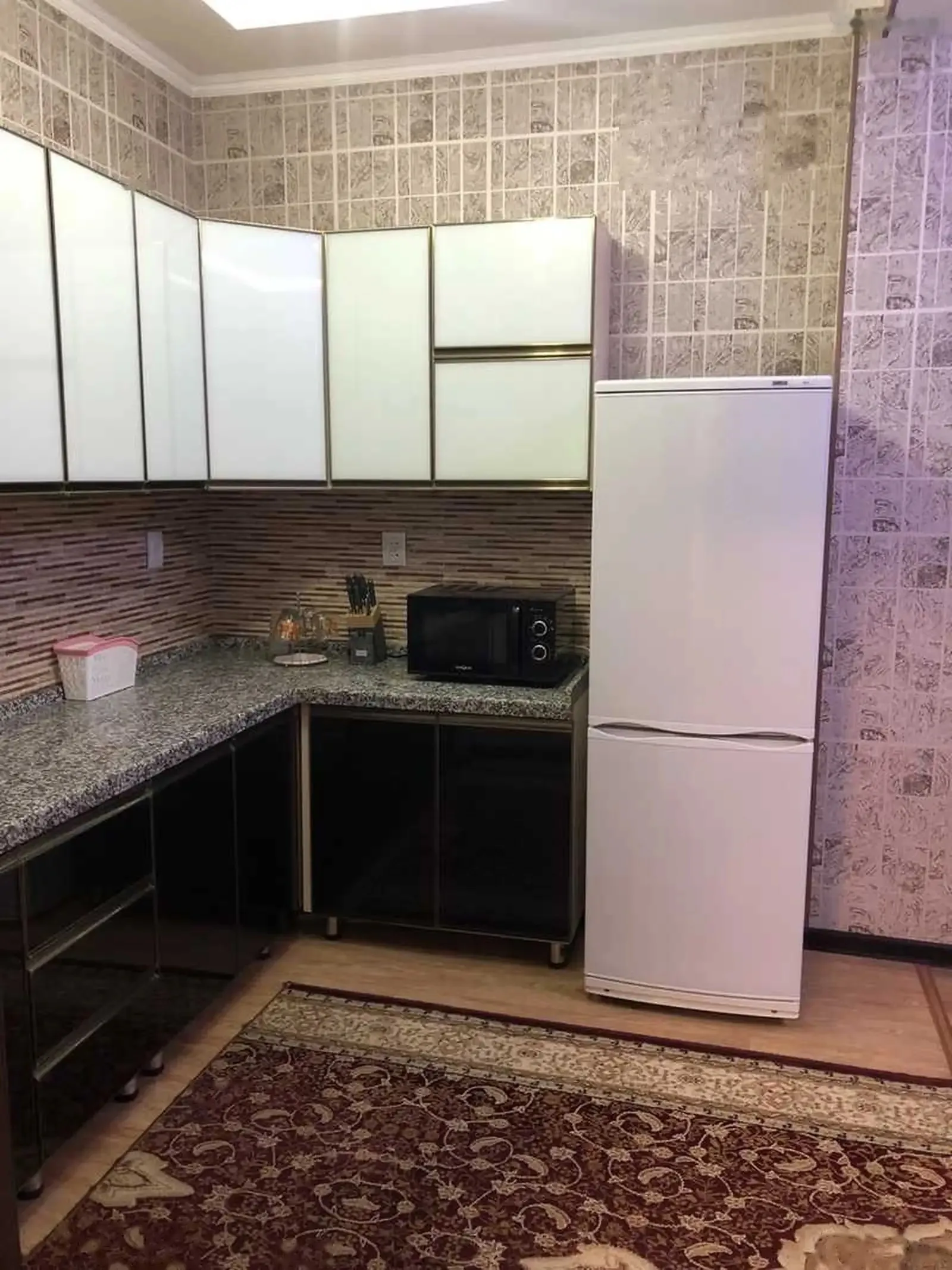 2-комн. квартира, 8 этаж, 100м², пайкар