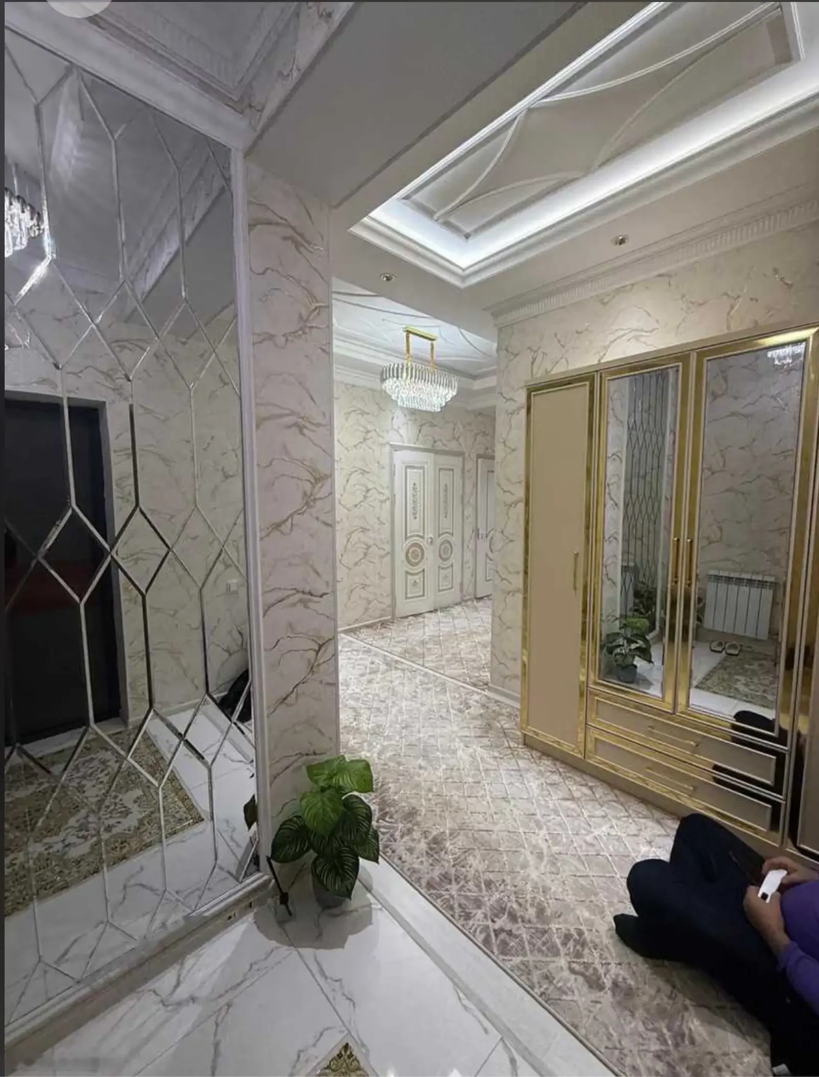 2-комн. квартира, 5 этаж, 93м², Славянский