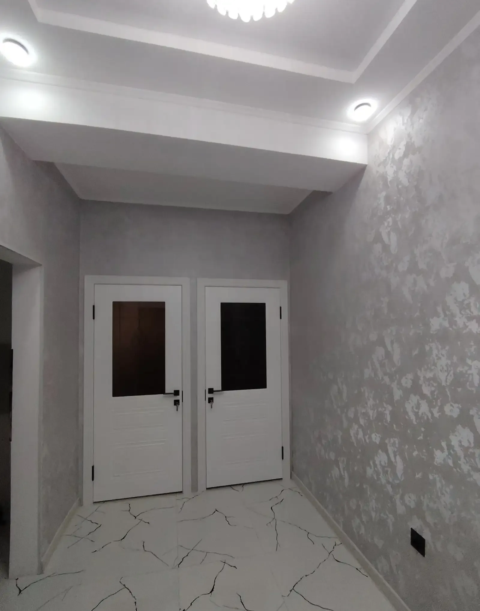 3-комн. квартира, 13 этаж, 60м², Молодёжный театр