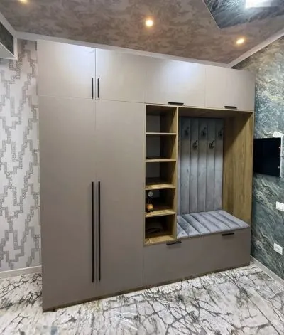 Шкаф для прихожей на заказ