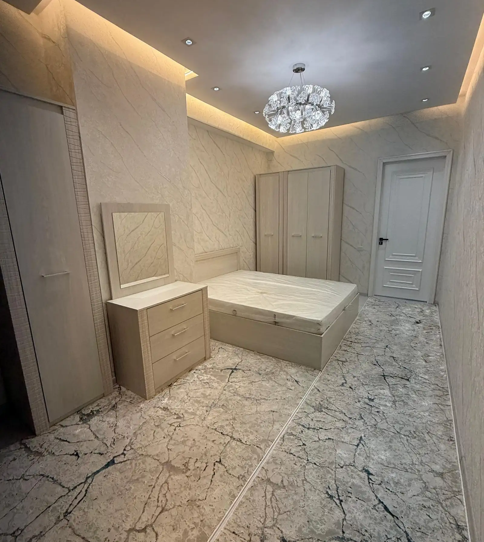 2-комн. квартира, 5 этаж, 66м², И.Сомони, назди Ботанический сад, кучаи Карамов