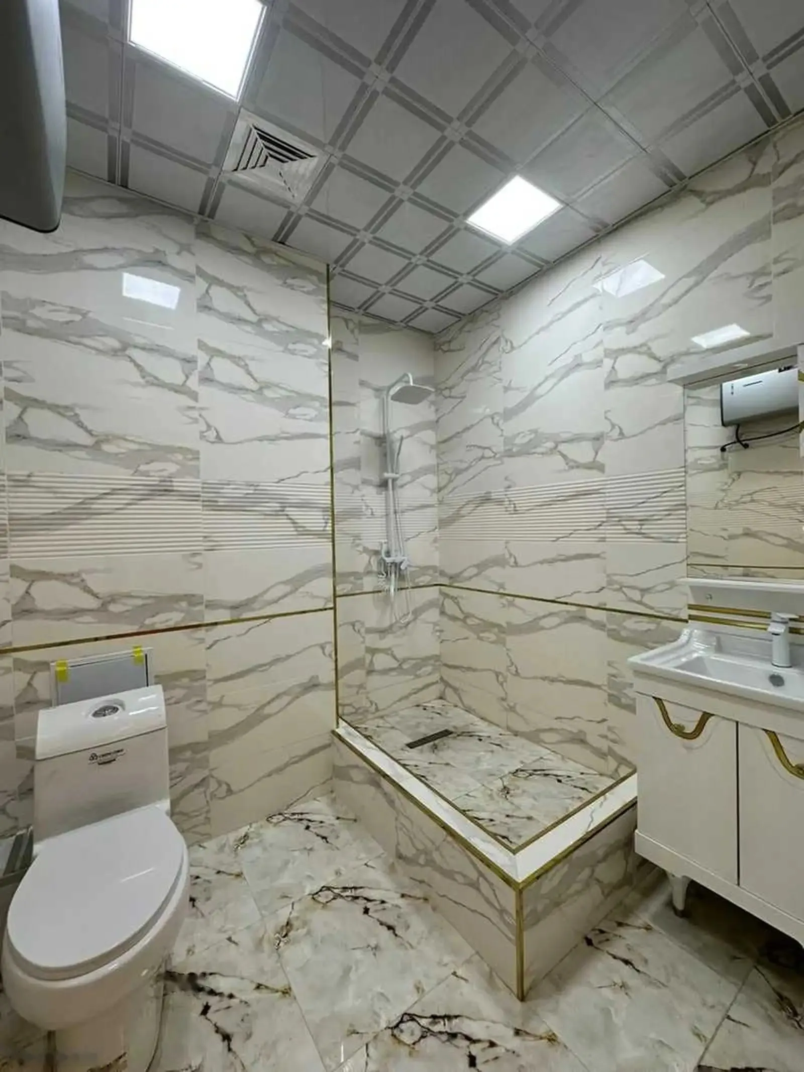 3-комн. квартира, 15 этаж, 133м², Шохмансур, скорая помощь