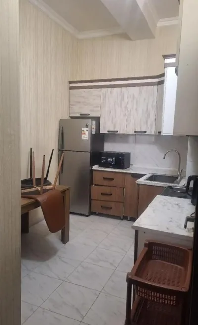 3-комн. квартира, Цокольный этаж, 98м², Сомони