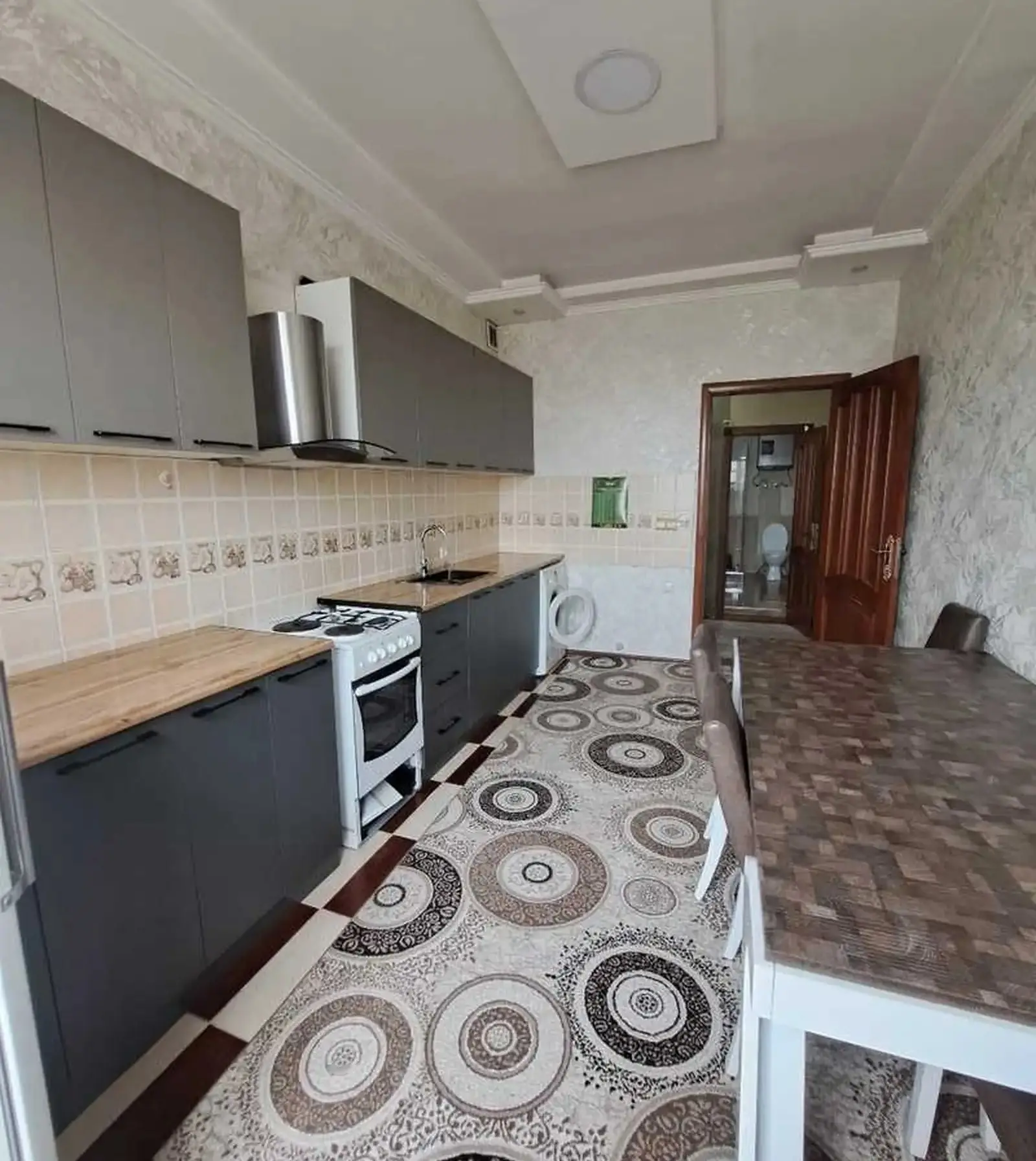 3-комн. квартира, 5 этаж, 112м², Сино