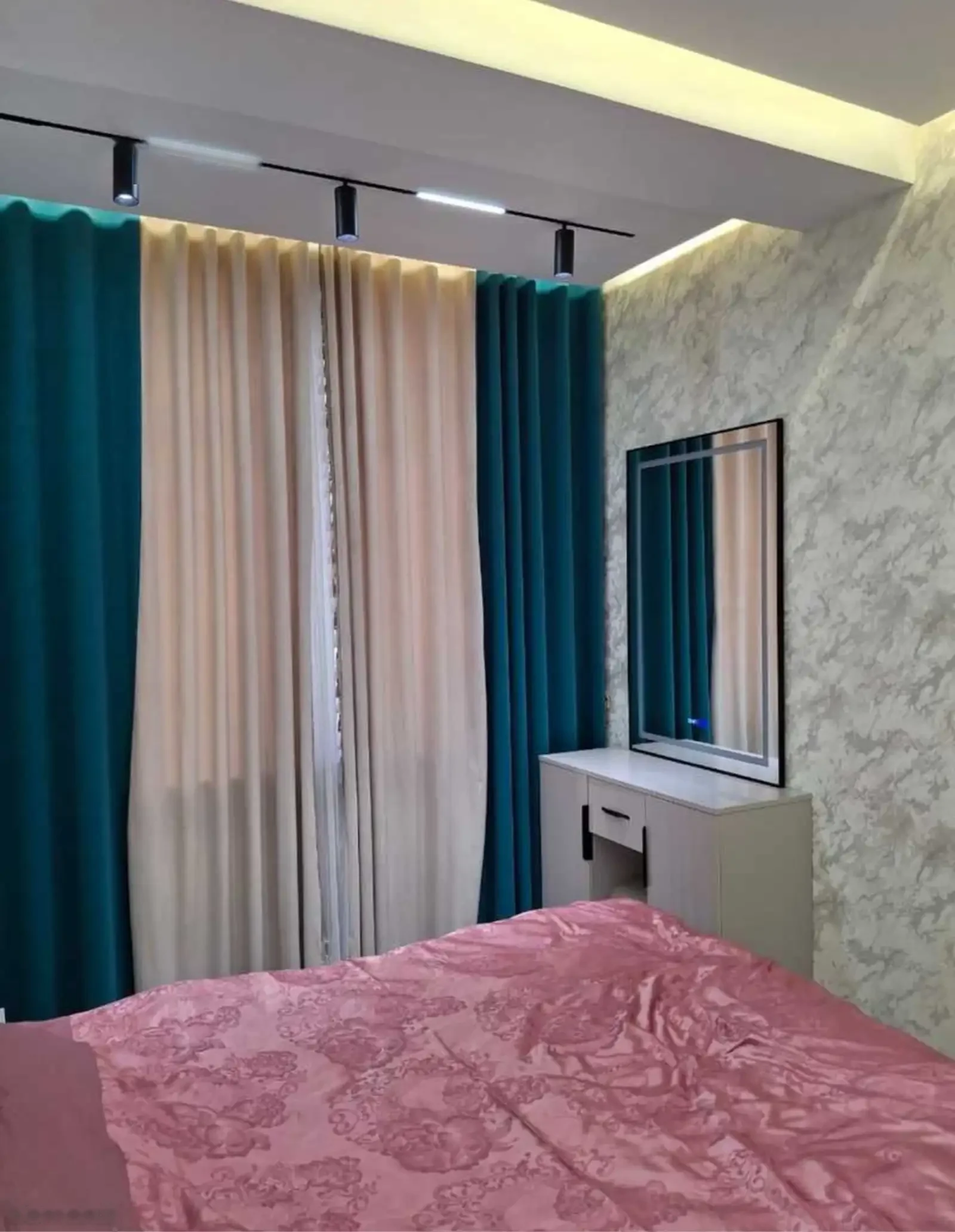 2-комн. квартира, 12 этаж, 70м², Шохмансур Хилтон