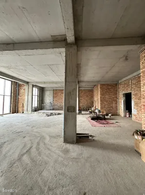Помещение под свободное назначение, 270м², Сзади гостиницы Сафо, Спуск пединститута, Центр