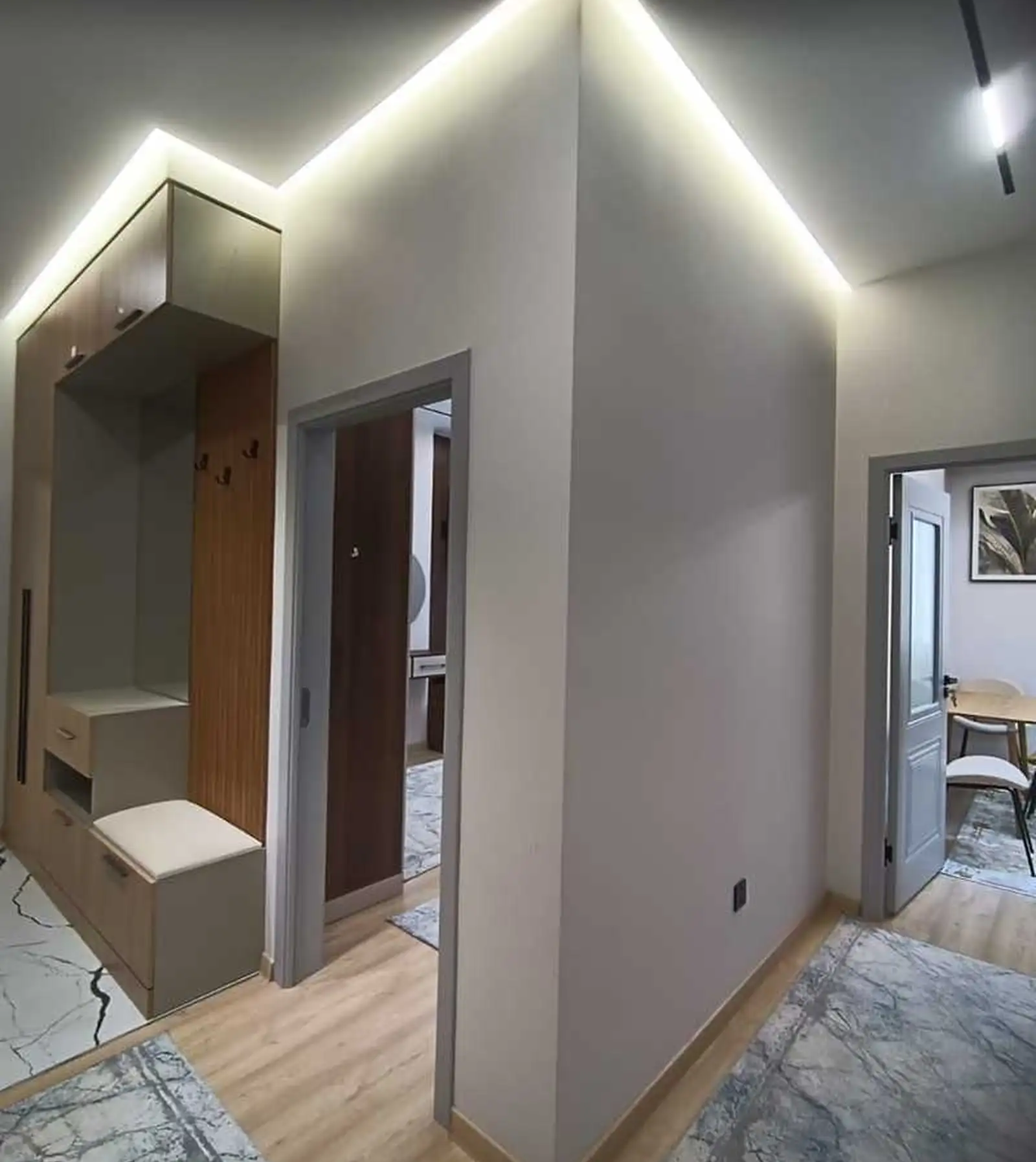 2-комн. квартира, 10 этаж, 80м², Шохмансур Доми Бустон сити ру баруи Гуля Голд назди Скорий больница