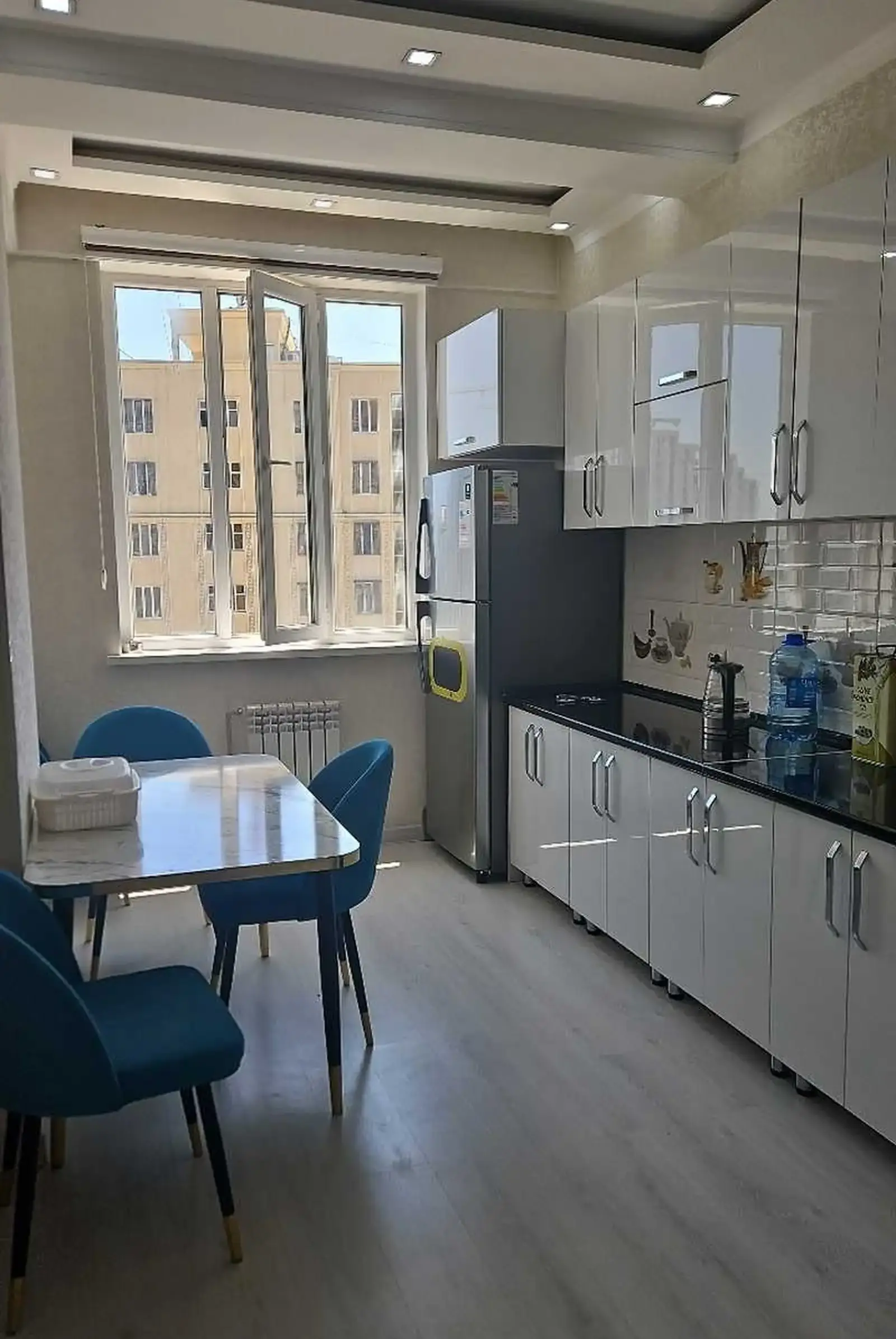 3-комн. квартира, 12 этаж, 110м², сино