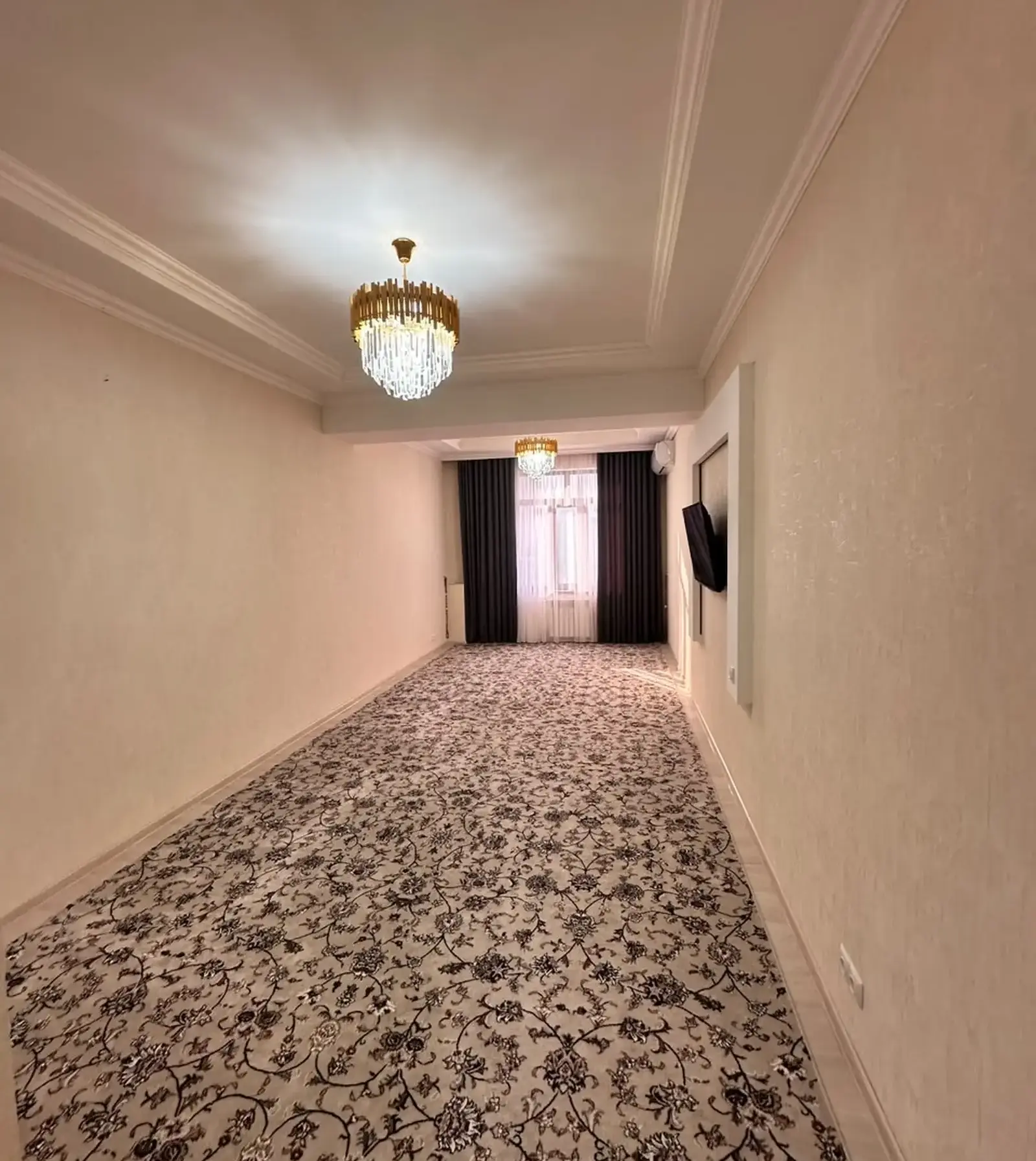 2-комн. квартира, 19 этаж, 143 м², Алфемо