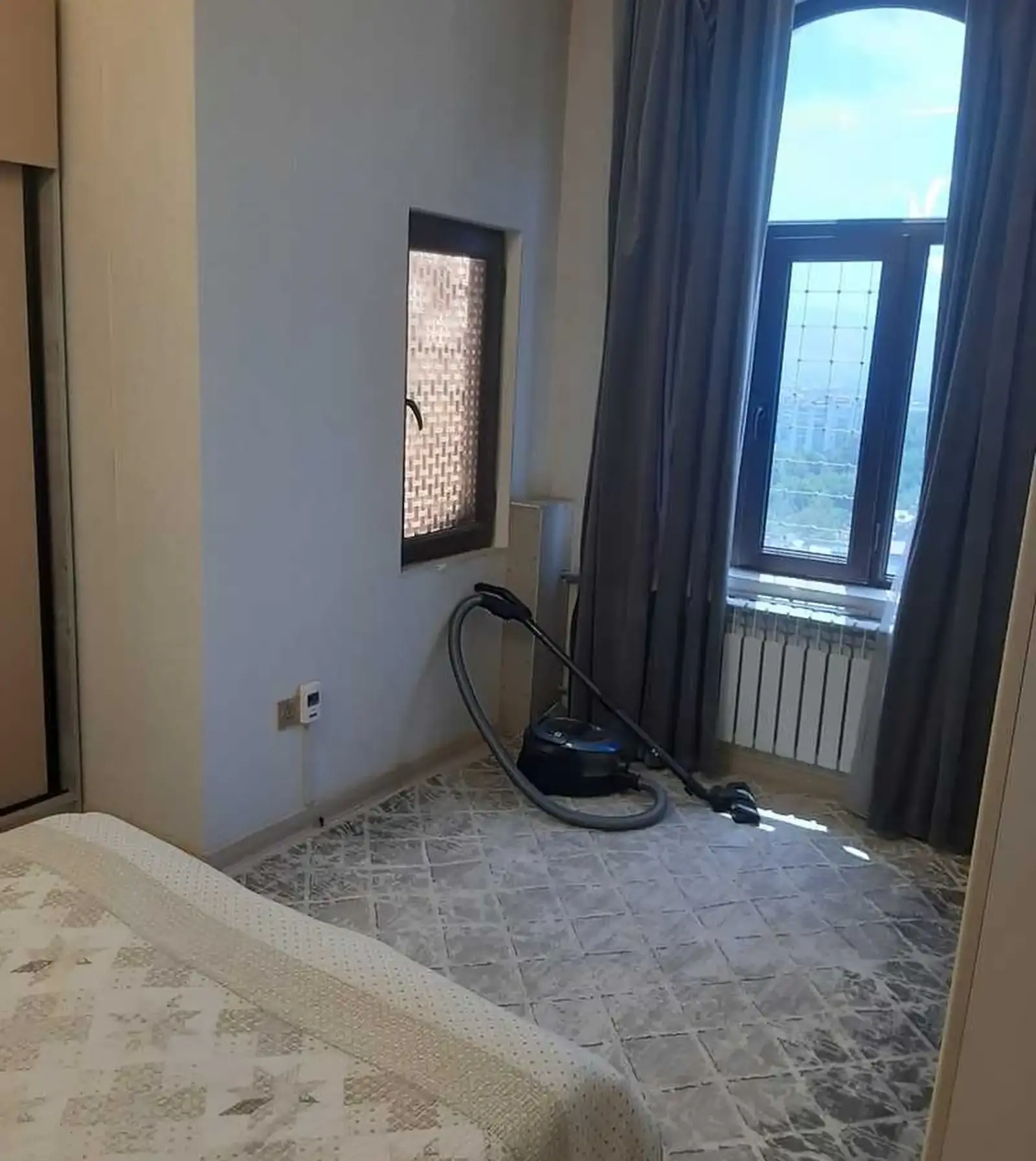 3-комн. квартира, 16 этаж, 100м², Айни