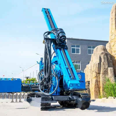 Машинаи ҳамрории сояфарории офтобӣ Solar Pile Driver