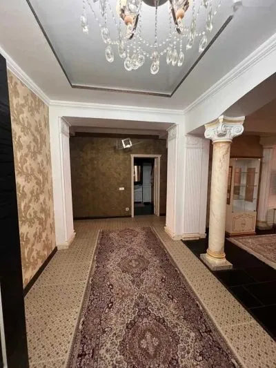 2-комн. квартира, 8 этаж, 115м², И. Сомони