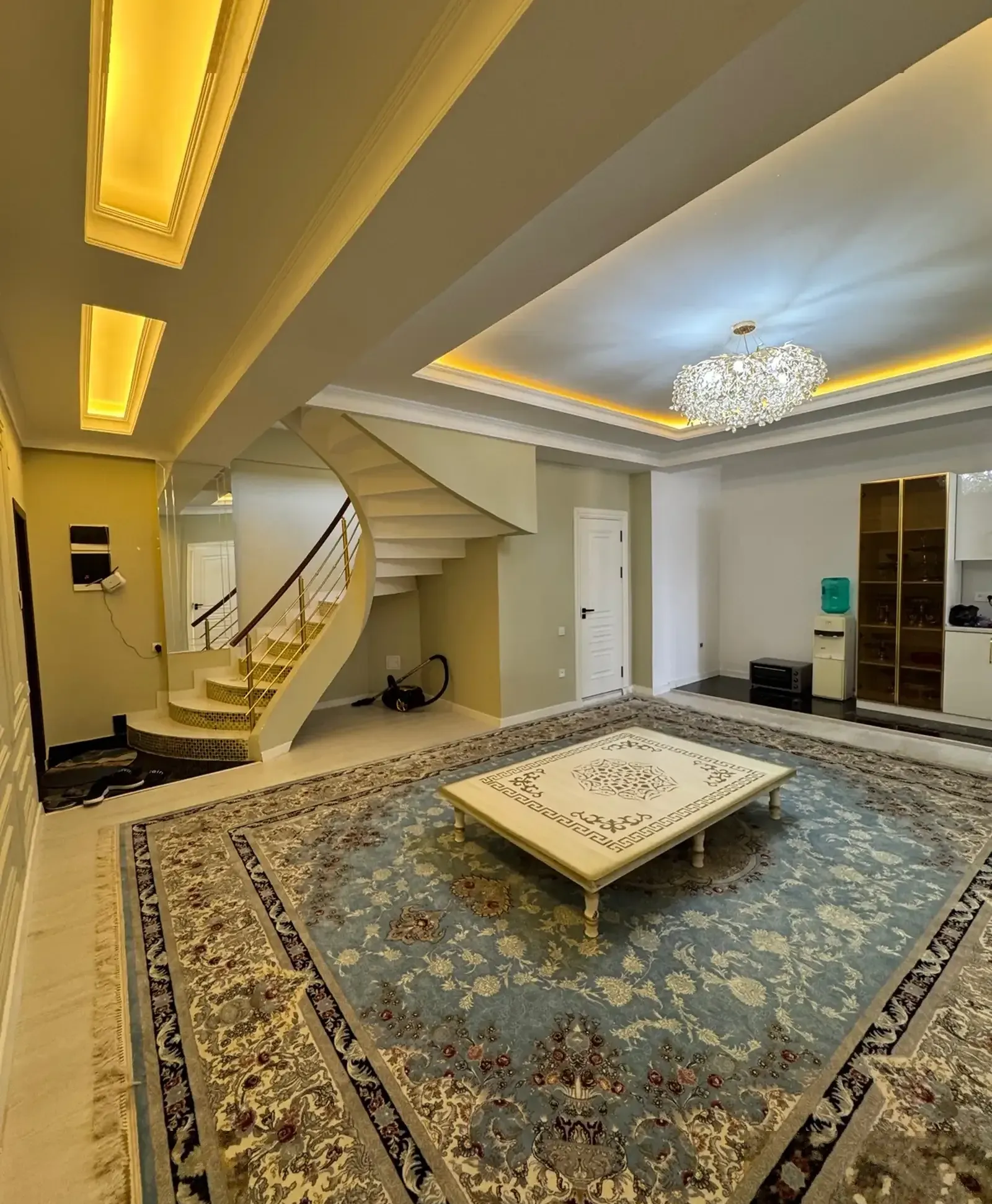 2-комн. квартира, 10 этаж, 155м², И Сомони/Дом Печать