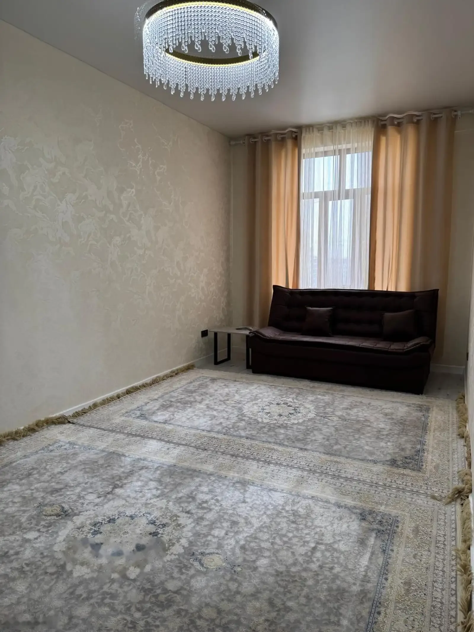 2-комн. квартира, 9 этаж, 72м², Шохмансур