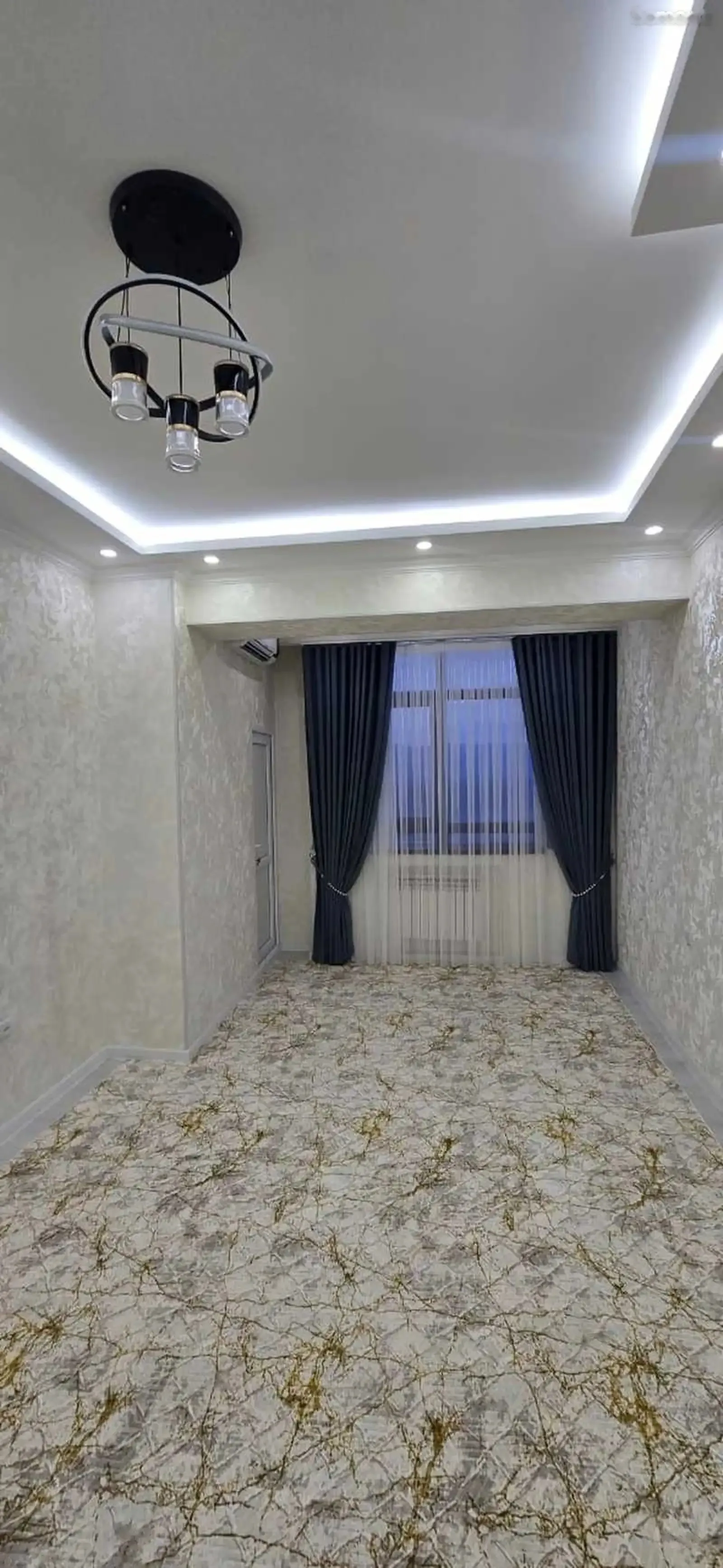 2-комн. квартира, 15 этаж, 48м², Голубой экран