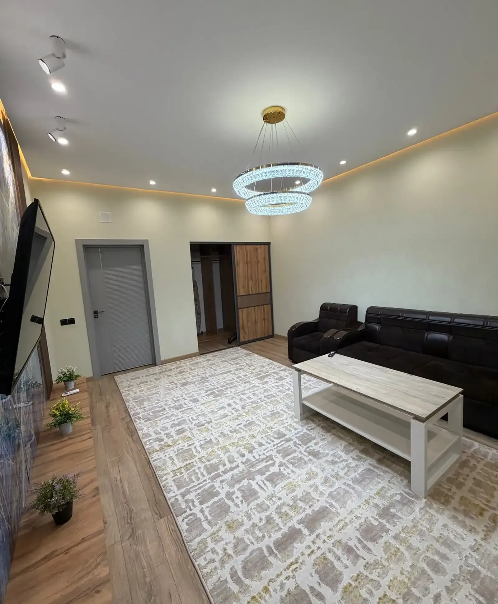 2-комн. квартира, 13 этаж, 90м², Пайкар/Шохмансур