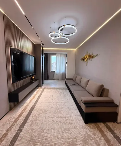 2-комн. квартира, 15 этаж, 82 м², рядом с бывшим УВД