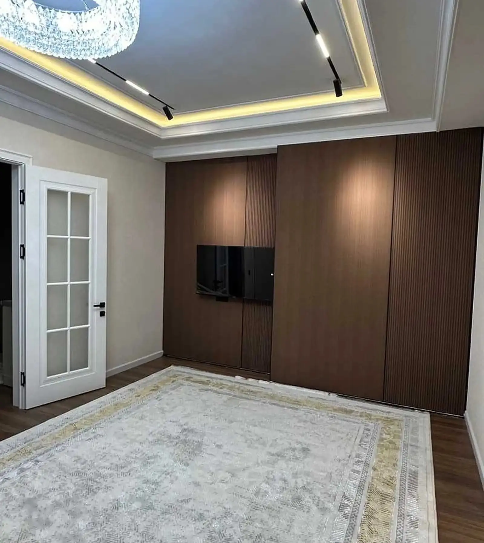 2-комн. квартира, 12 этаж, 62м², Славянский университет