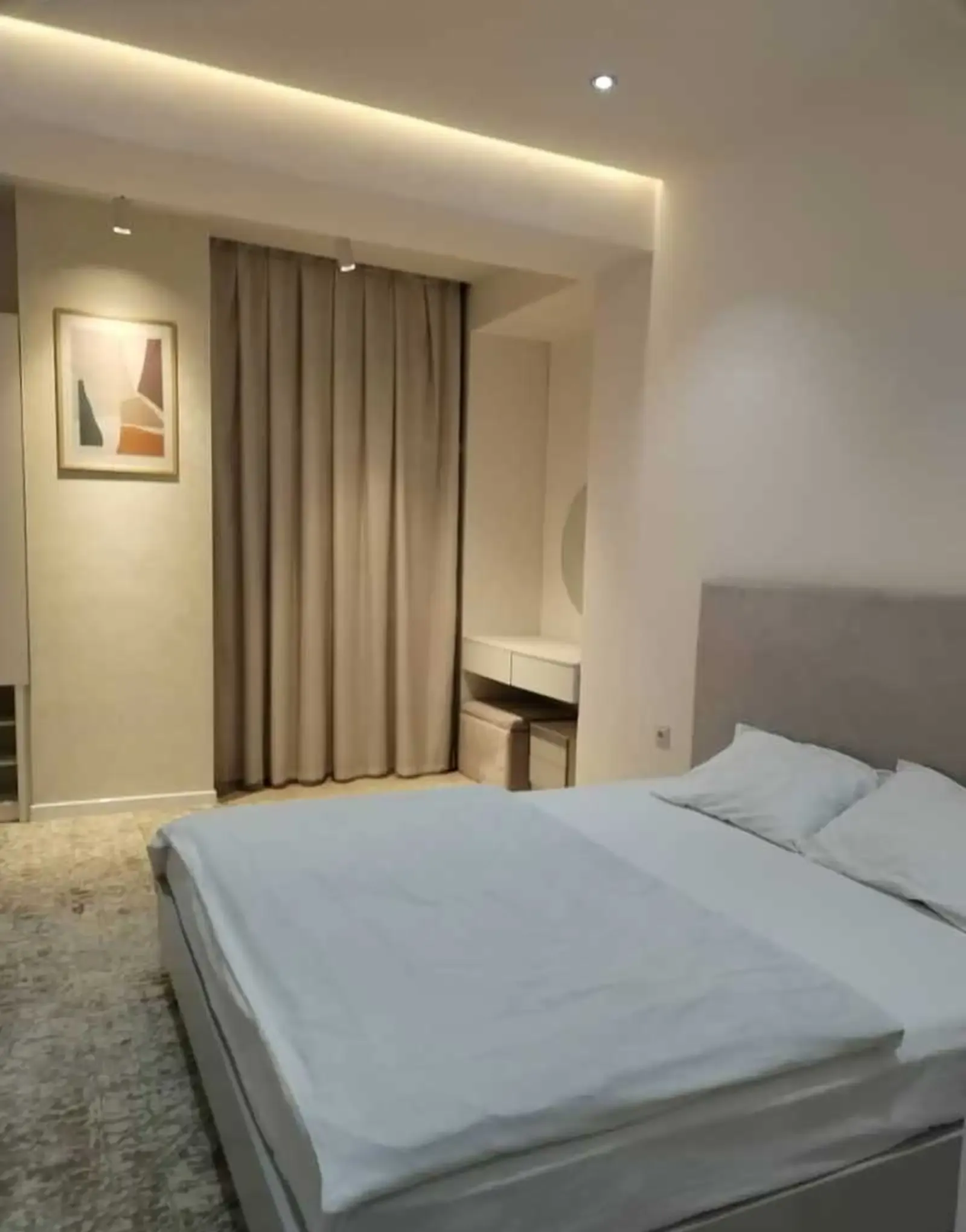 4-комн. квартира, 9 этаж, 200м², Садбарг, доми Гелос