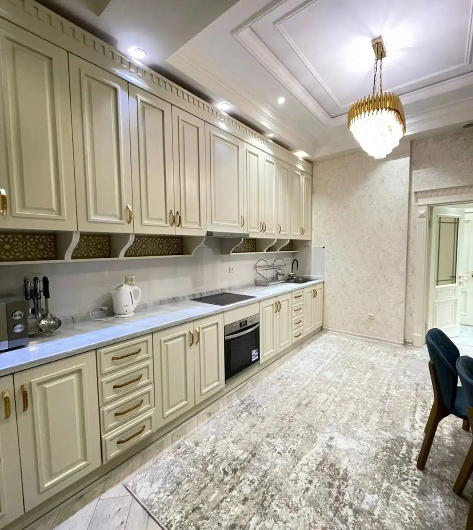 2-комн. квартира, 4 этаж, 85м², Пединститут, гостиница Хилтон, Белый Городок