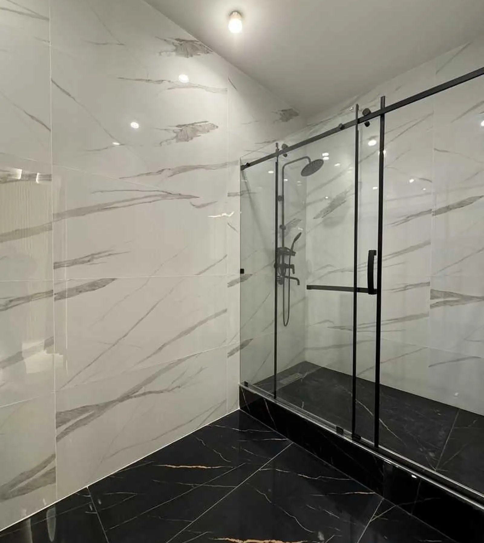 2-комн. квартира, 13 этаж, 70м², Шохмансур Бари доми Ватан Проспект Айни