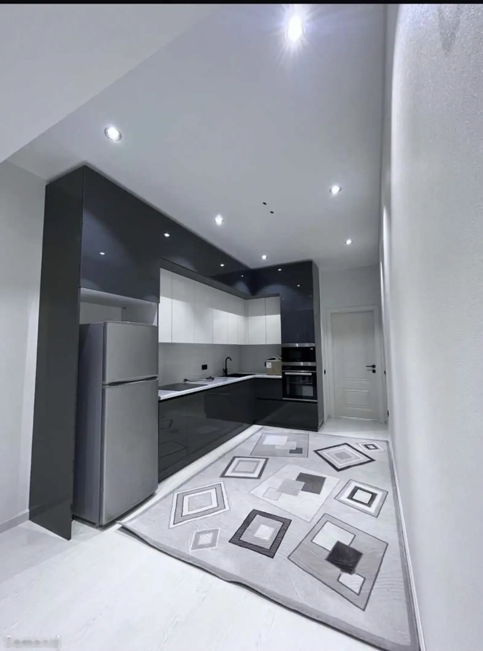3-комн. квартира, 4 этаж, 100м², Караболо