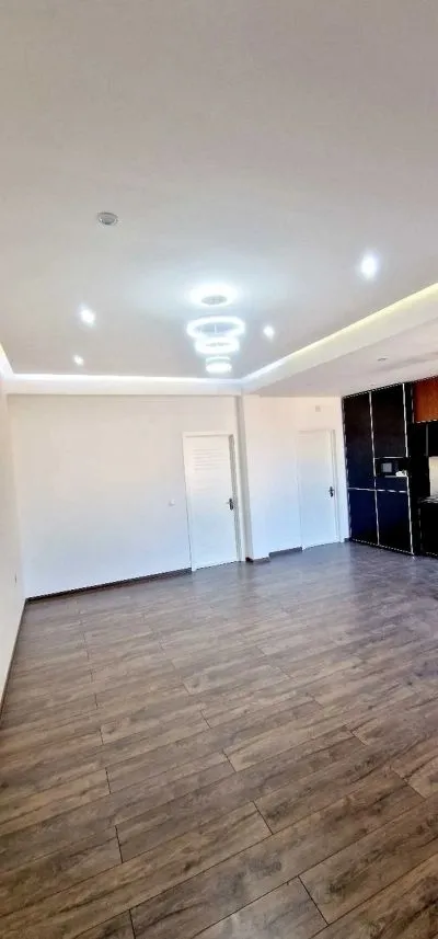 3-комн. квартира, 12 этаж, 112м², 102мкр
