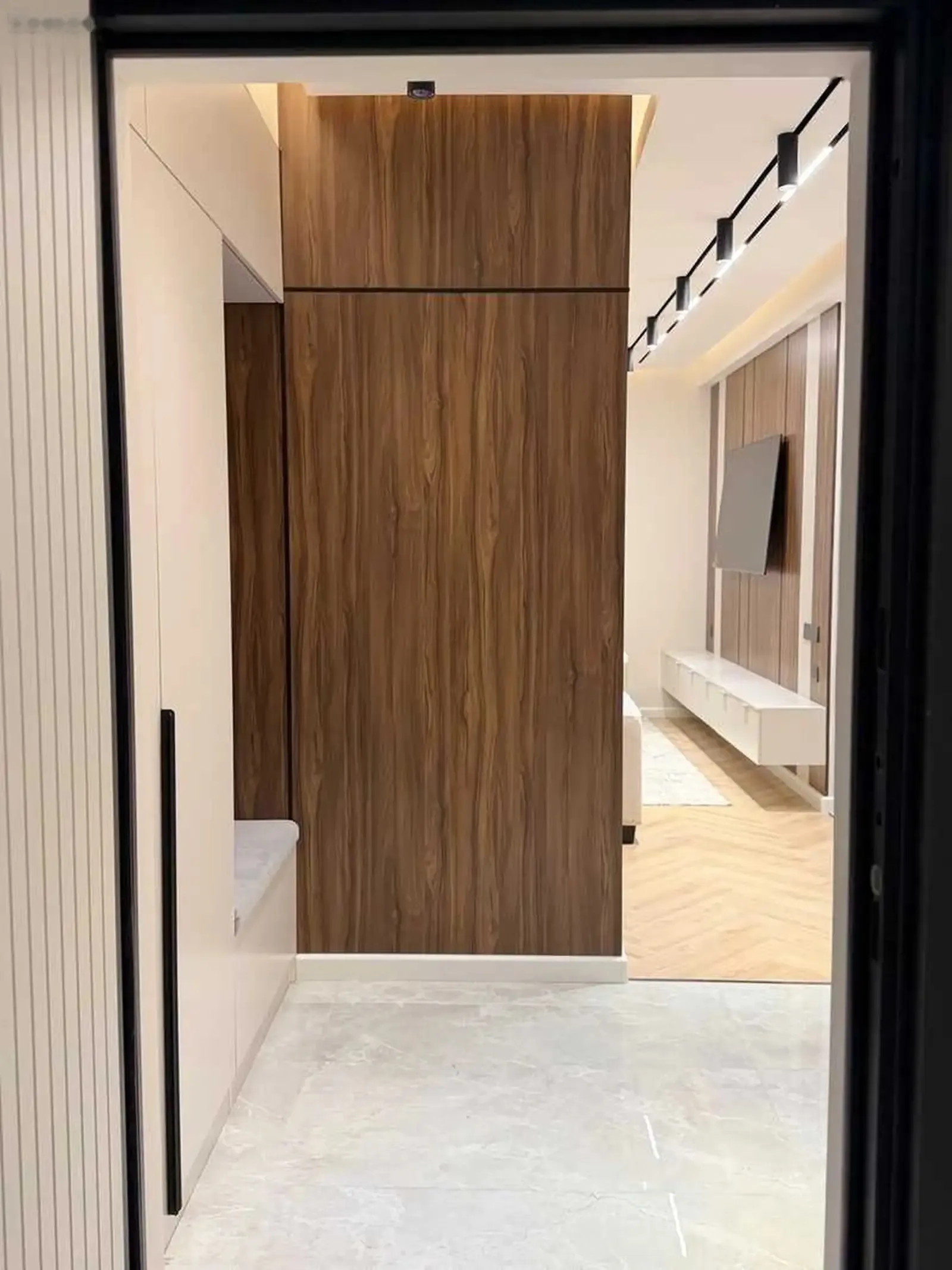 2-комн. квартира, 18 этаж, 55м², Дом печати