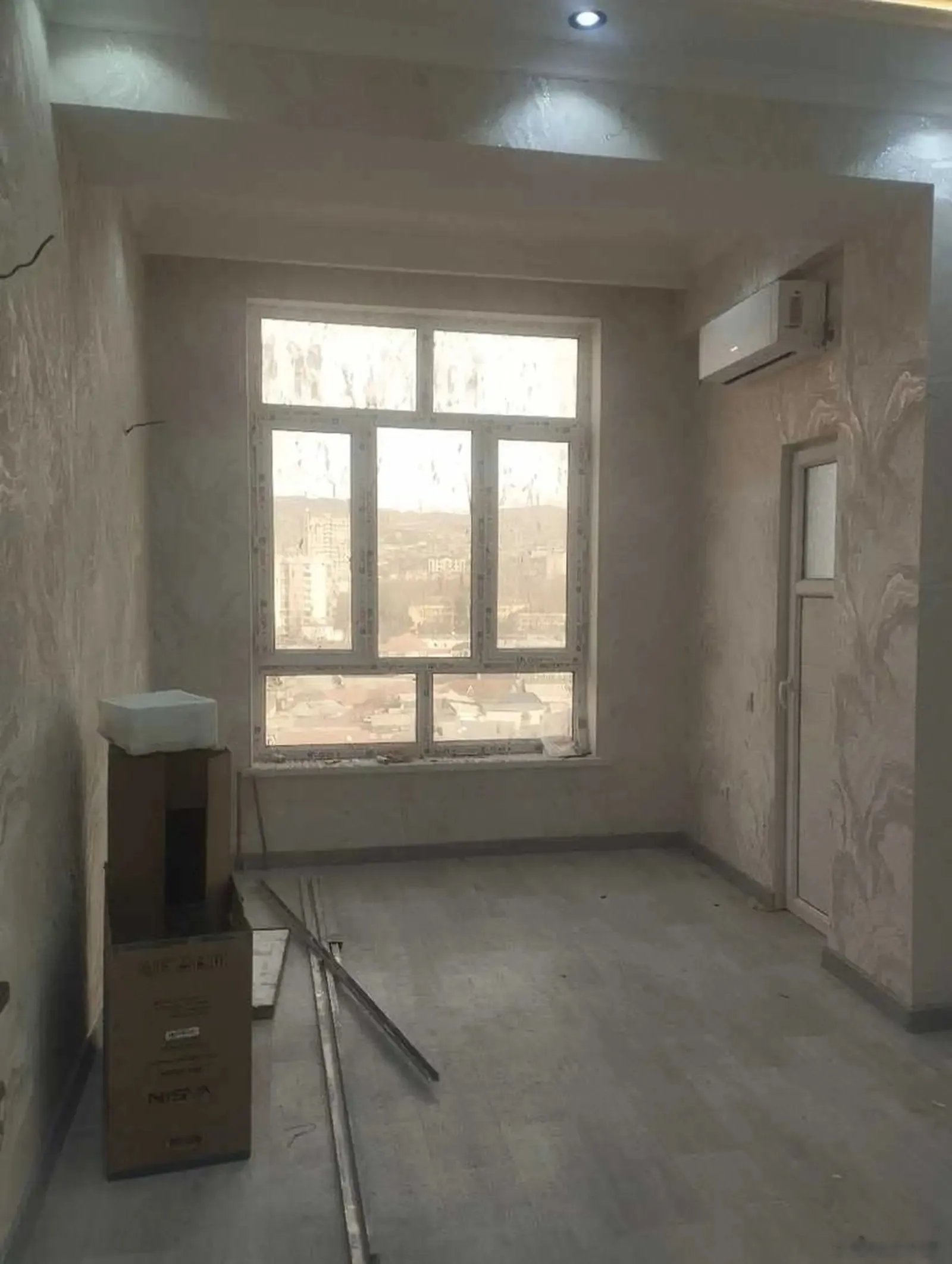 3-комн. квартира, 12 этаж, 85м², 82 мкр