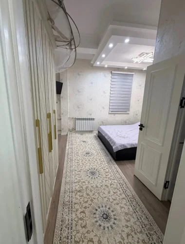 3-комн. квартира, 5 этаж, 130м², Дом печати, И Сомони