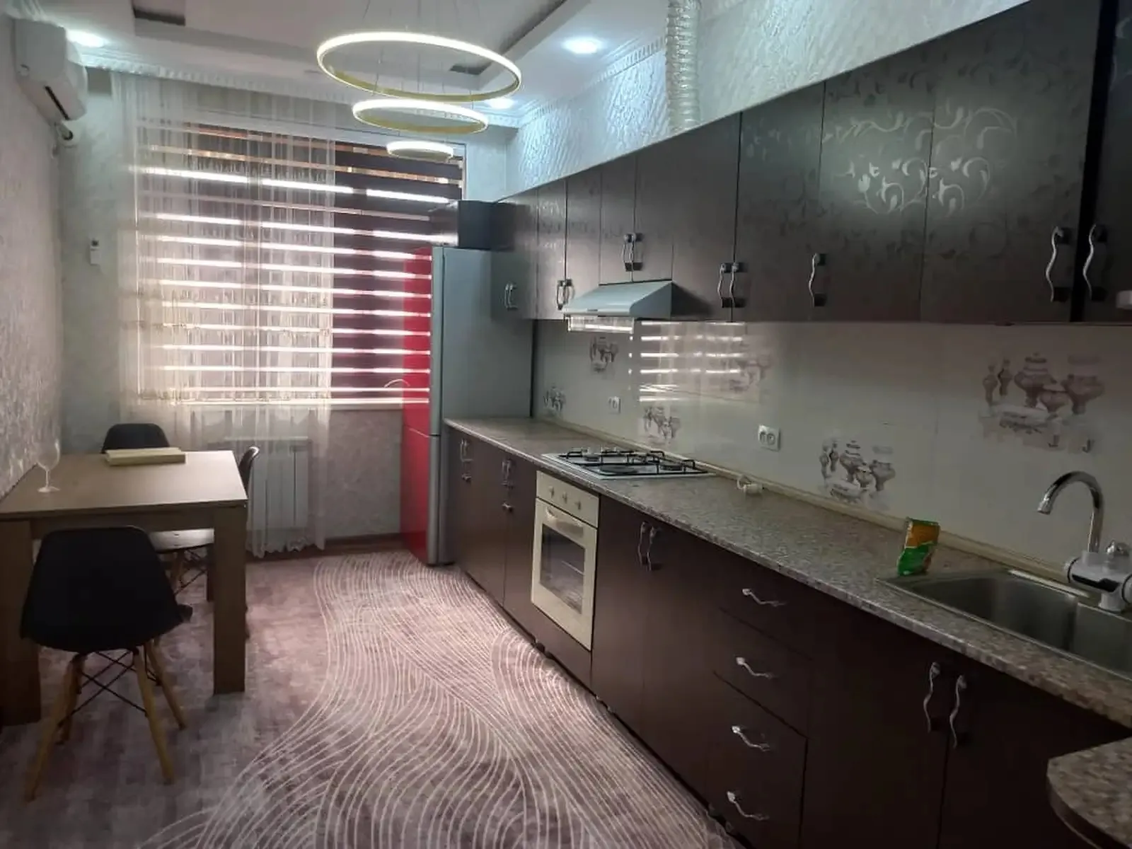 2-комн. квартира, 11 этаж, 75м²,Водонасос