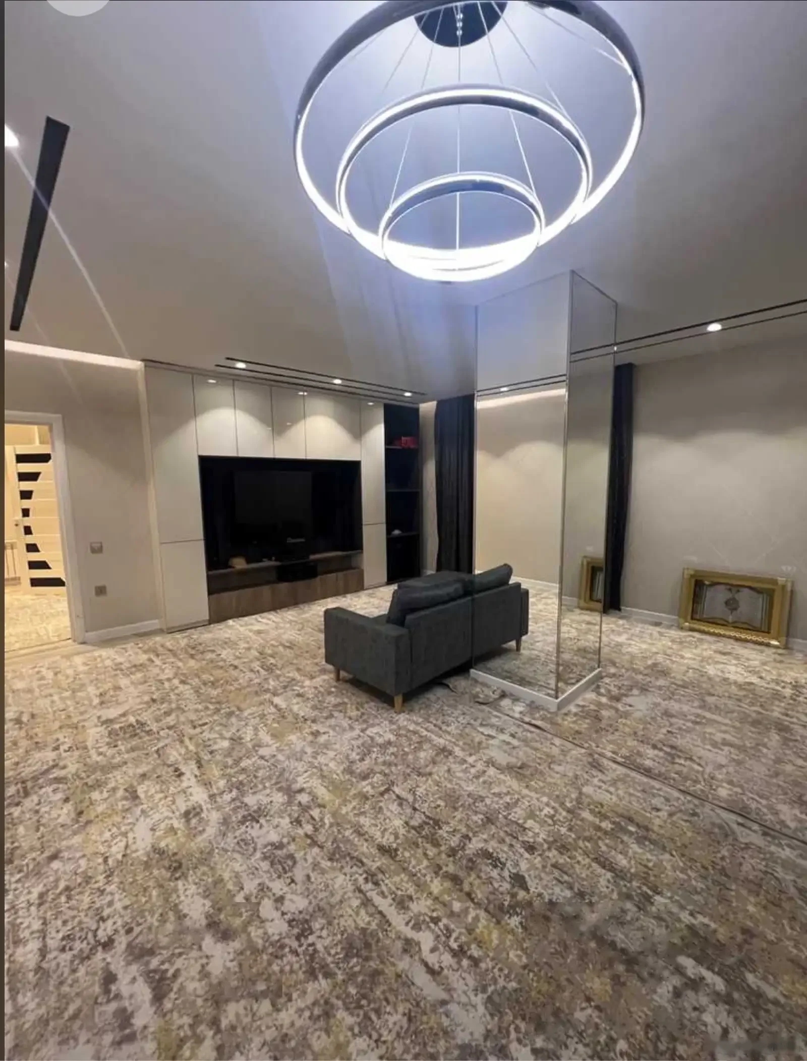 2-комн. квартира, 14 этаж, 94м², 82мкр