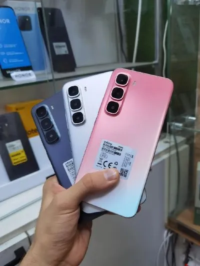 Infinix Hot 60 pro + 16/256Gb titanium