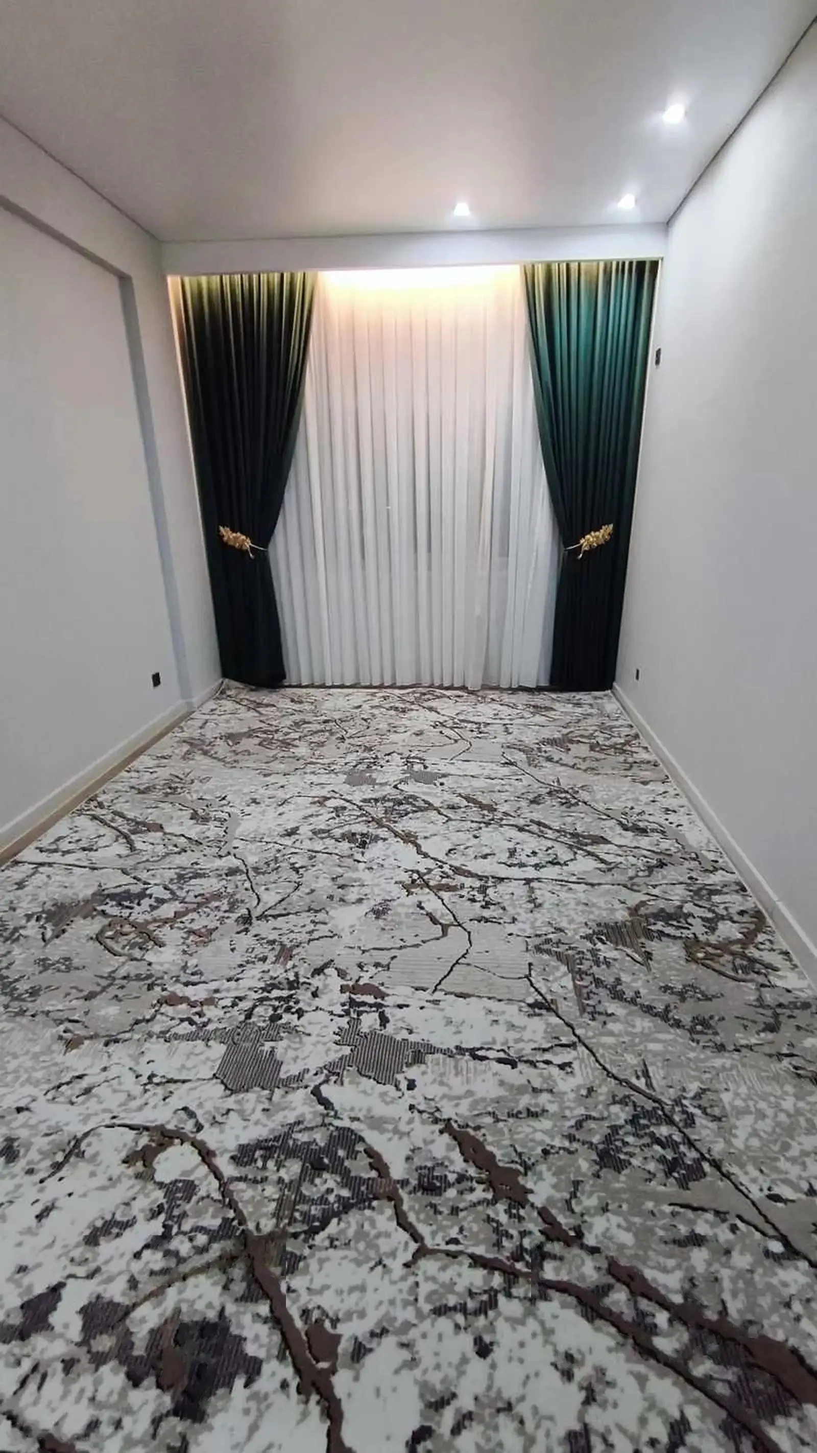2-комн. квартира, 6 этаж, 75м², Фирдавси