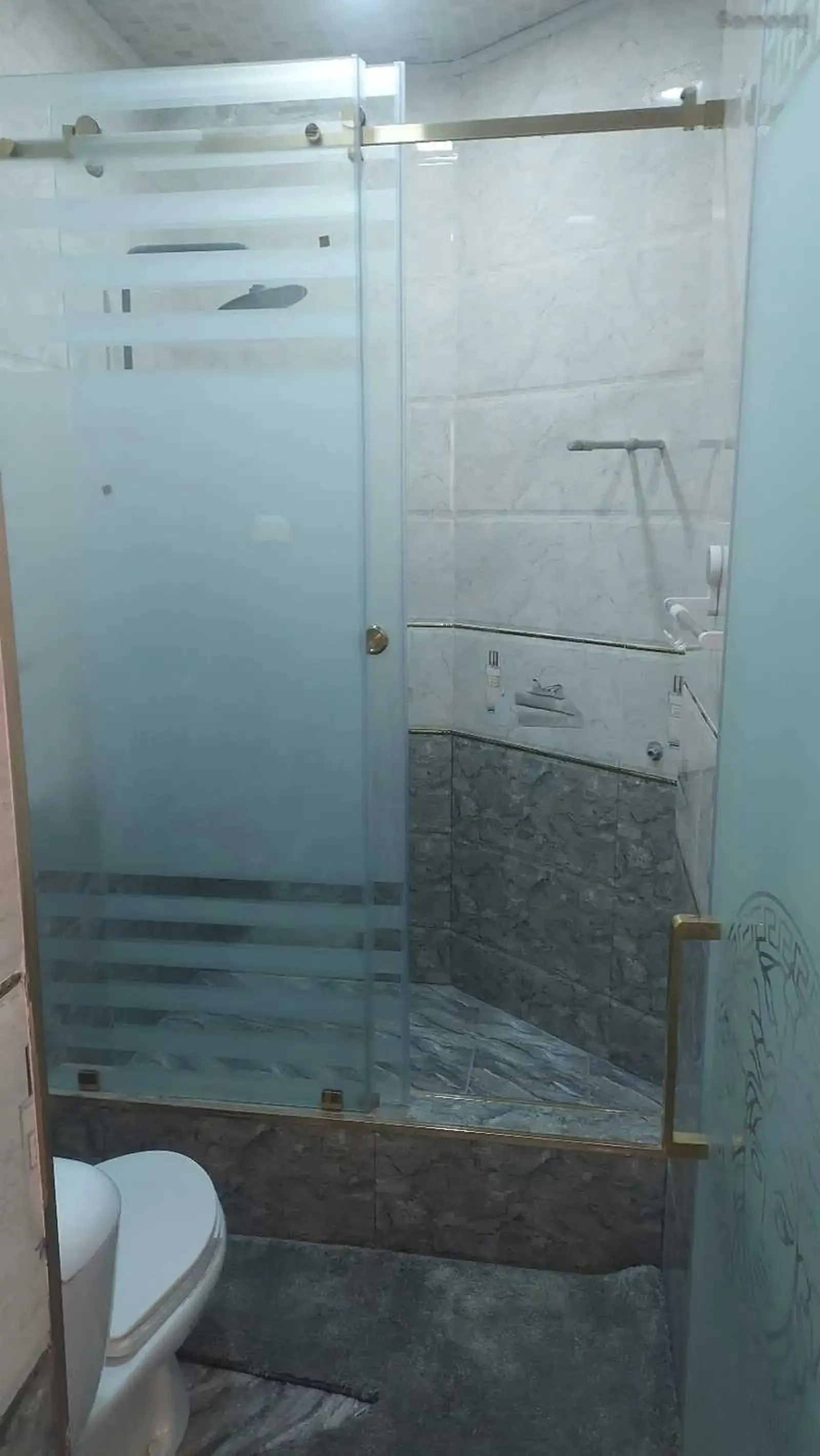 3-комн. квартира, 6 этаж, 140м², И Сомони, Овир, Дом Пули Сангин, Ёвар