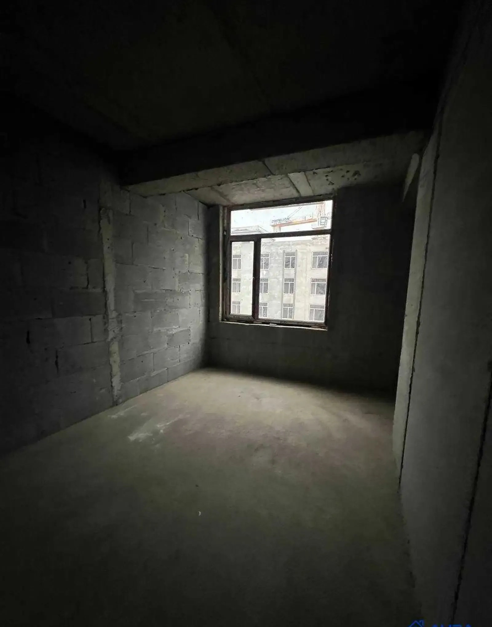 2-комн. квартира, 18 этаж, 70 м², Фирдавси