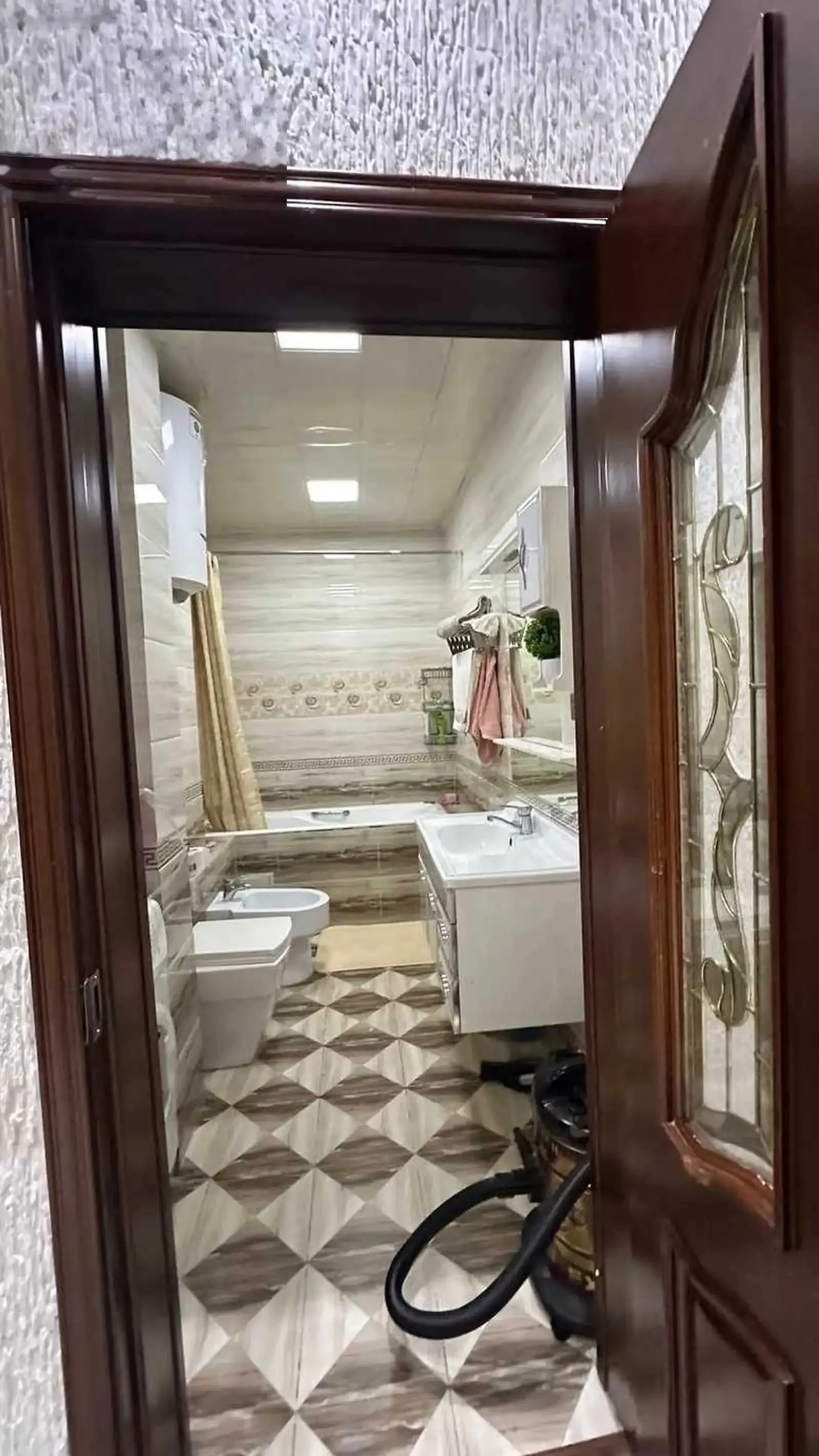 2-комн. квартира, 2 этаж, 105м², Ботанический сад