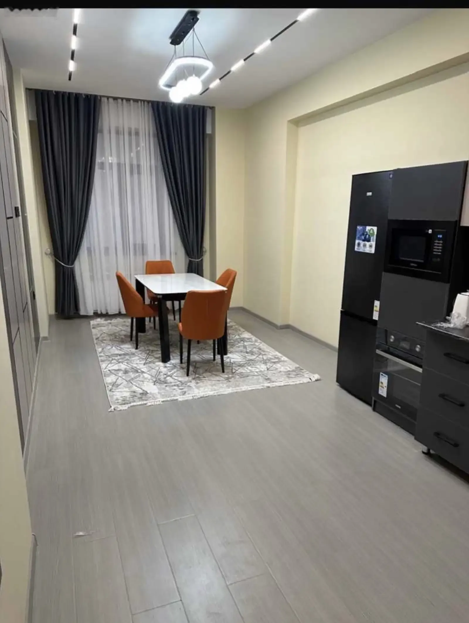 2-комн. квартира, 9 этаж, 96м², Хилтон, Шохмансур
