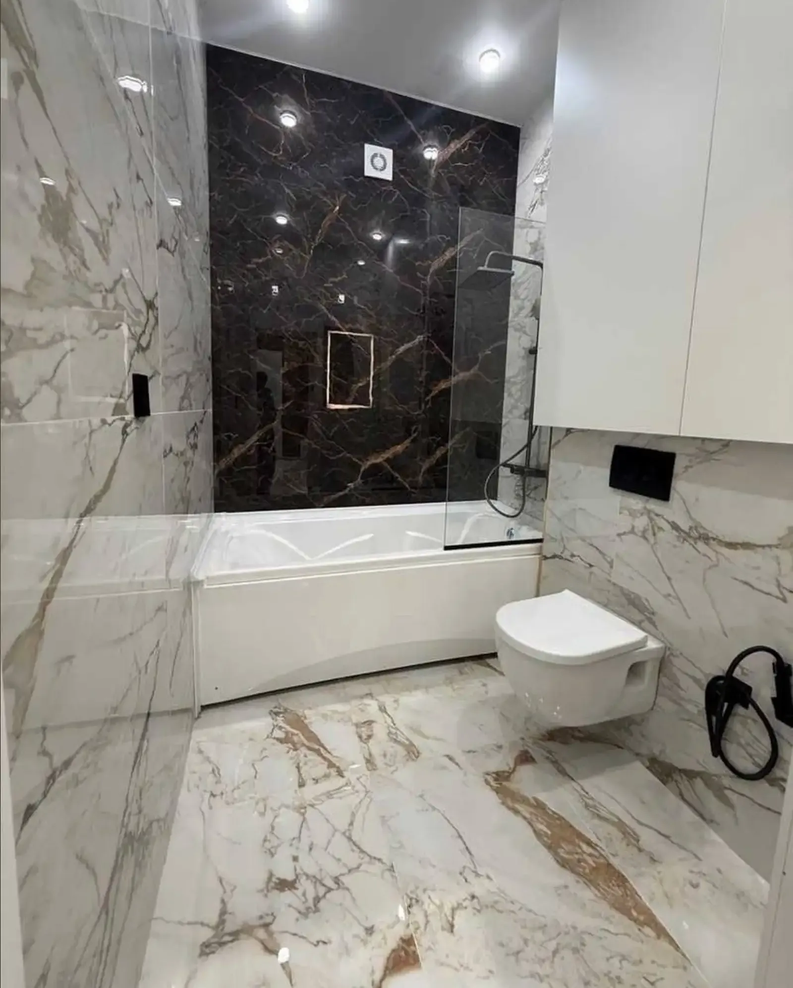 3-комн. квартира, 11 этаж, 72 м², Шохмансур Старый Аэропорт