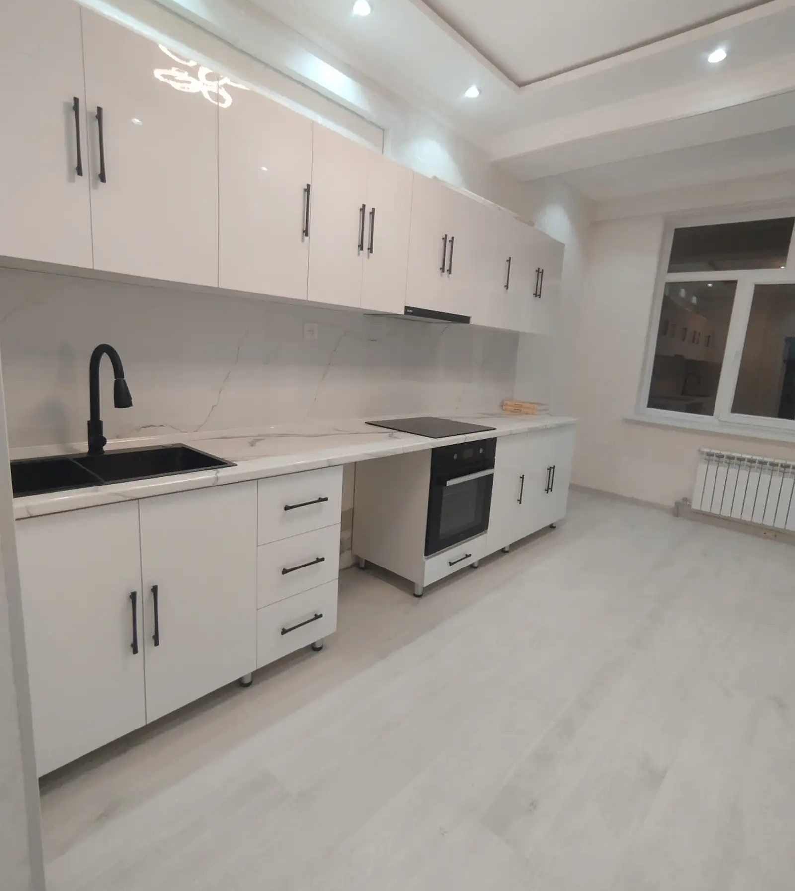 2-комн. квартира, 11 этаж, 80м², Шохмансур, наздикии Посольство Турции, ру ба руи Вавилон Т