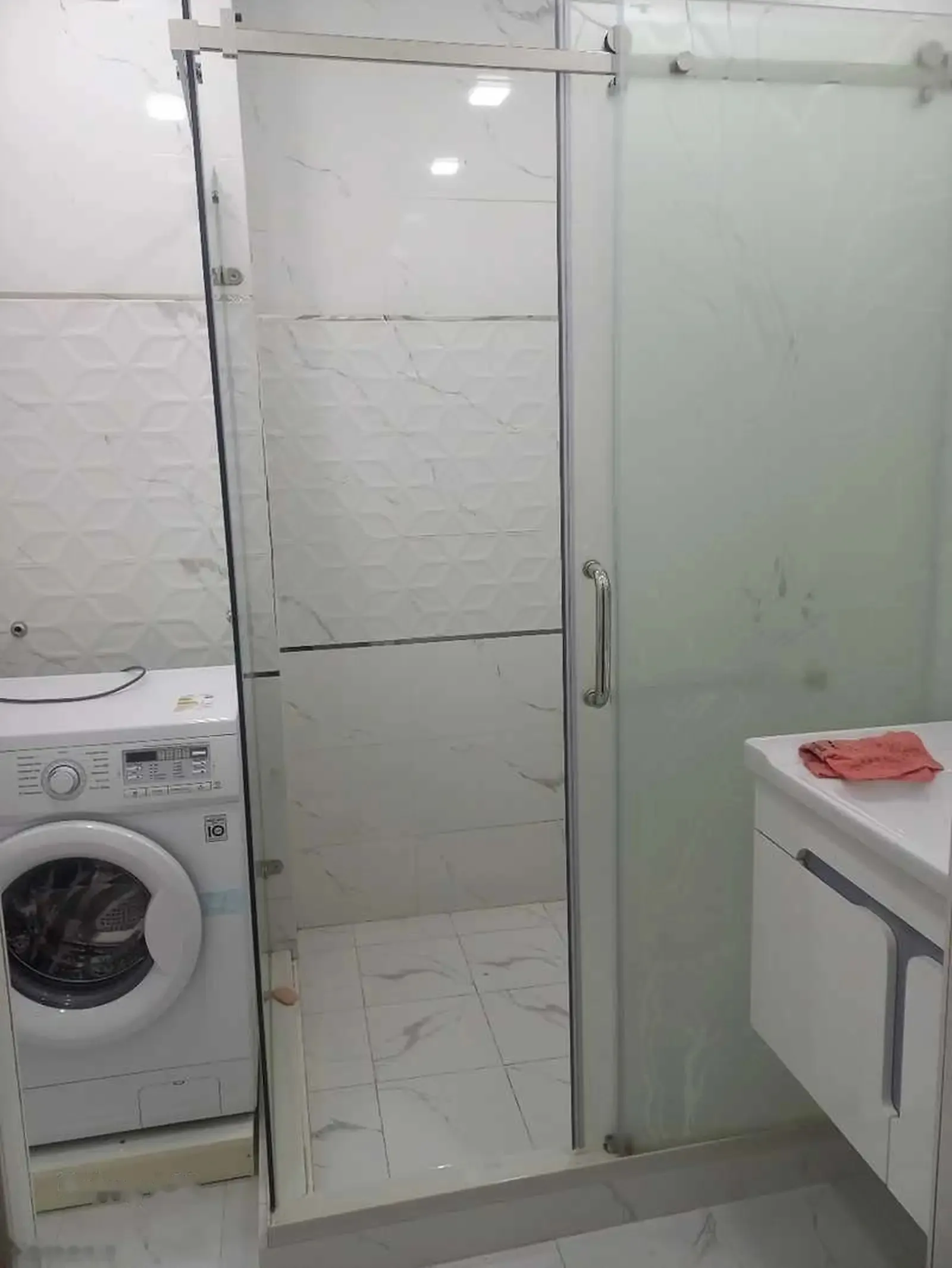 2-комн. квартира, 12 этаж, 93м², 82мкр