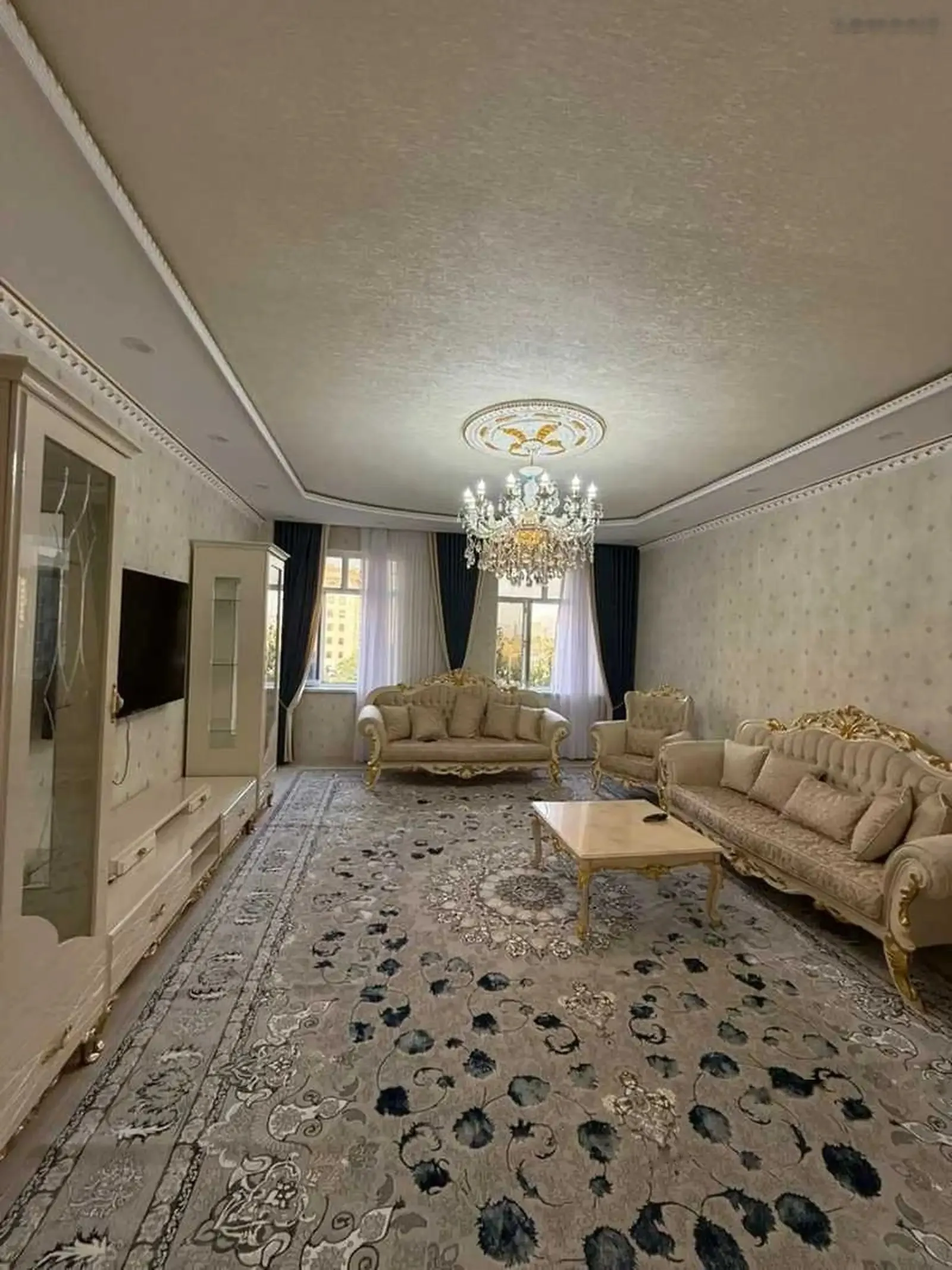 3-комн. квартира, 8 этаж, 150м², Бари парламент