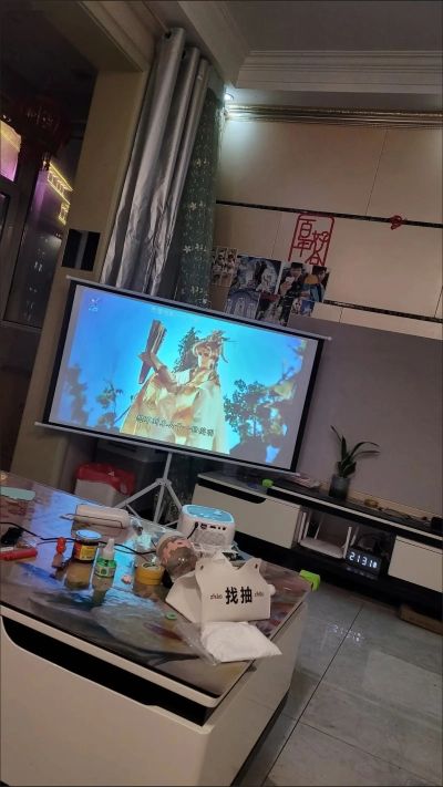 Полотно для проектора 72дюйма