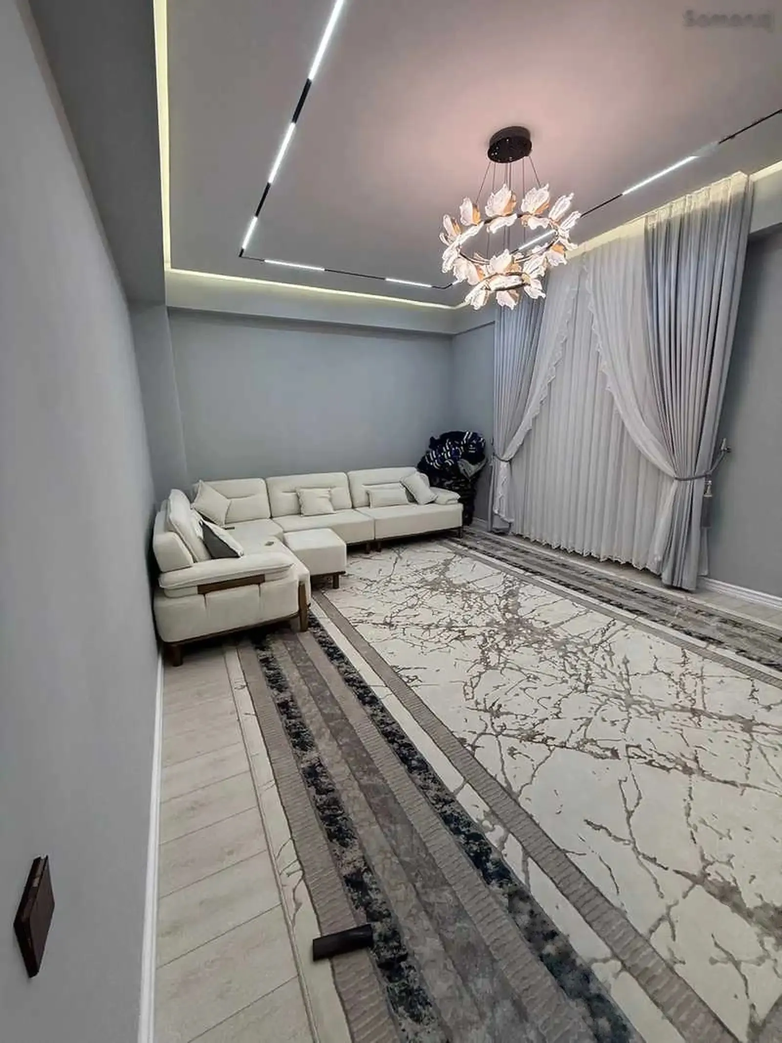 2-комн. квартира, 12 этаж, 100м², И.Сомони