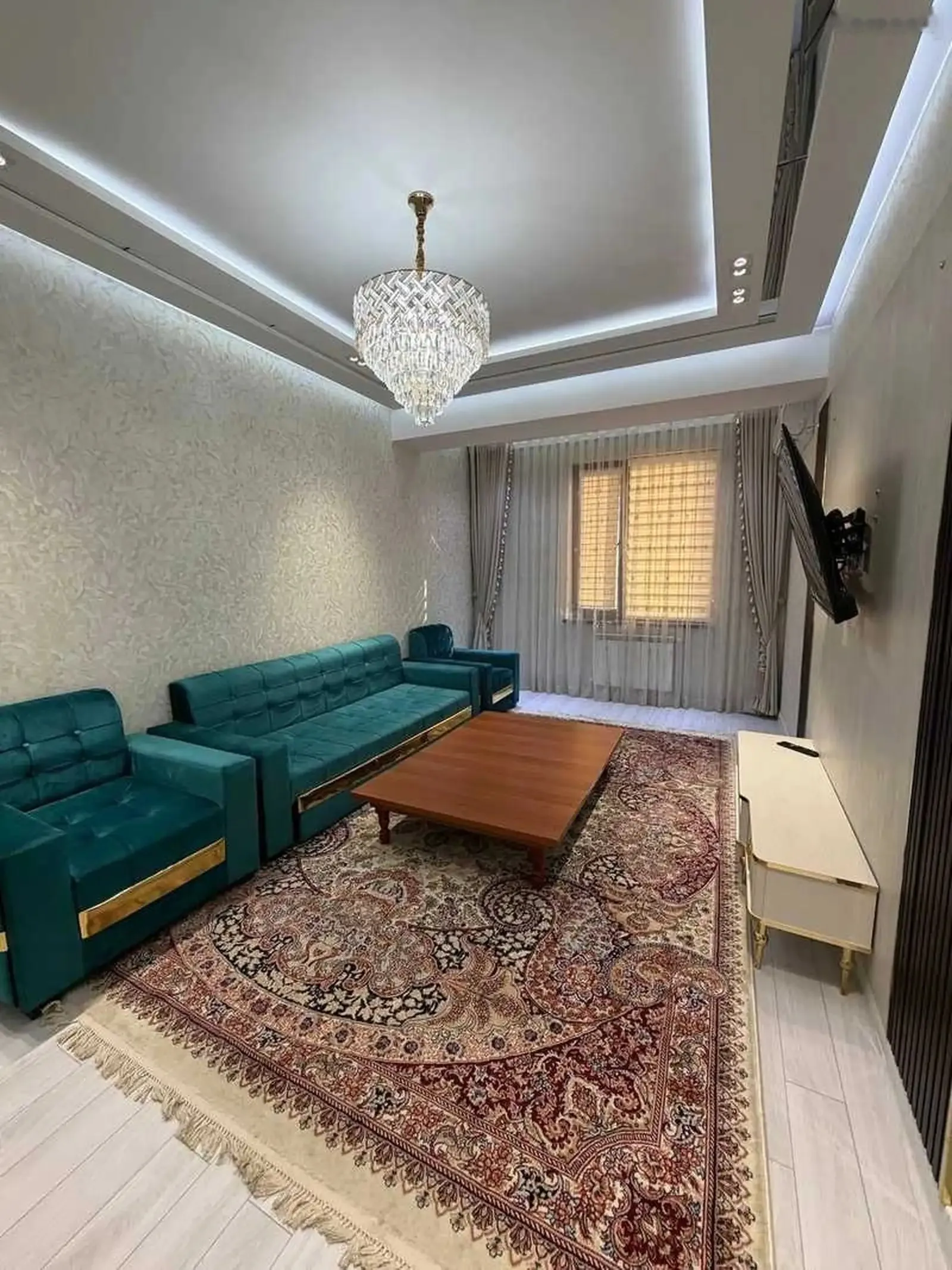 2-комн. квартира, 12 этаж, 86м², 92 мкр, пеши ресторани Райхон