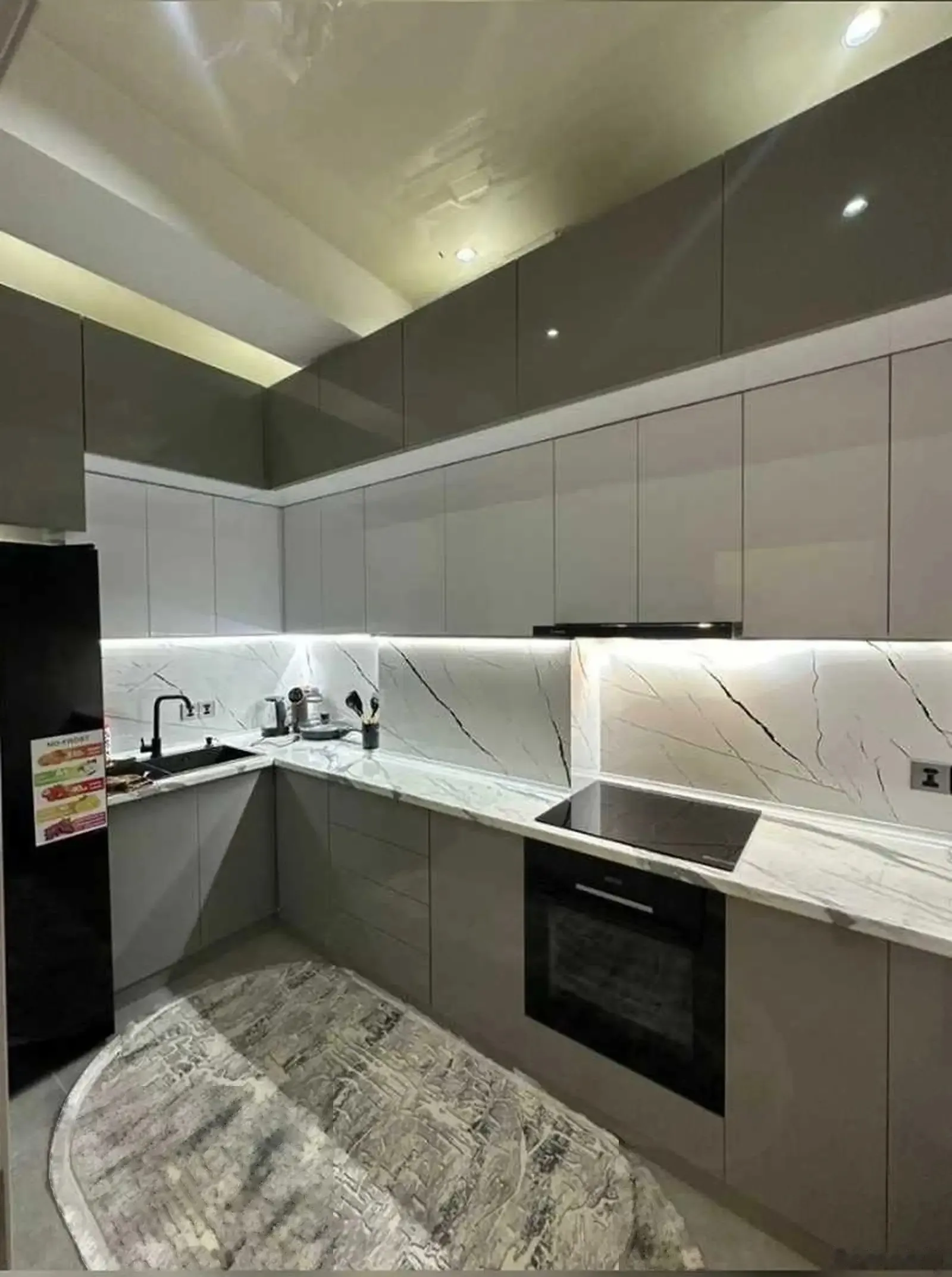 3-комн. квартира, 11 этаж, 105м², Голубой Экран
