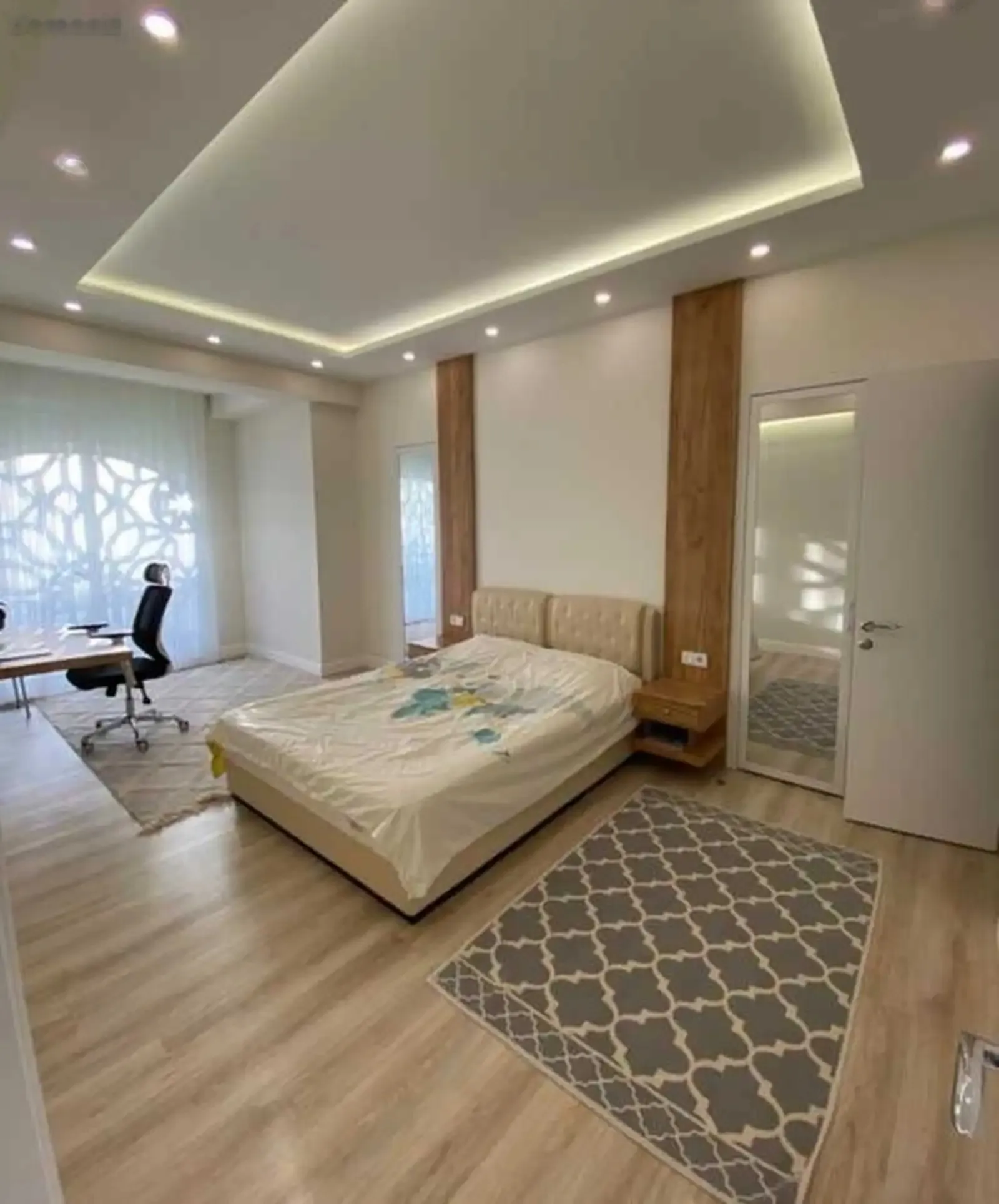 3-комн. квартира, 14 этаж, 100м², цум